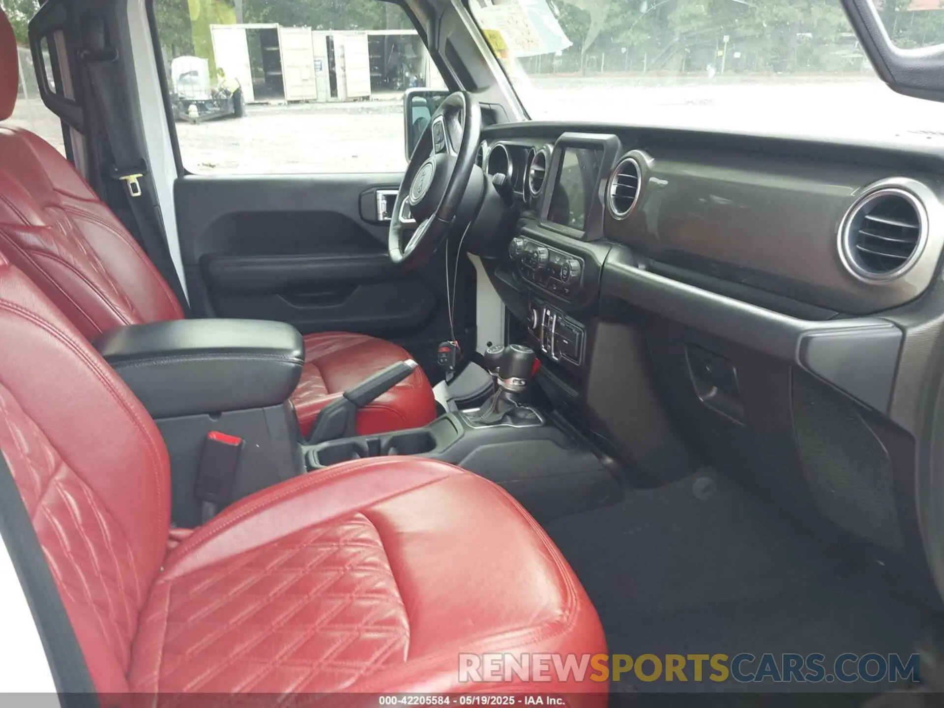 5 fotografías del automóvil dañado 1C4HJXEN2KW558851 JEEP WRANGLER UNLIMITED 2019