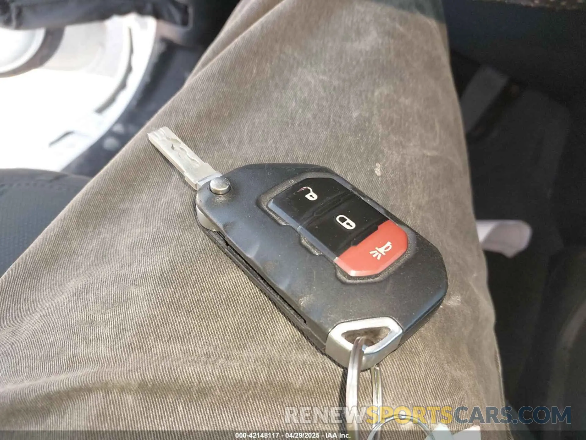 11 fotografías del automóvil dañado 1C4HJXEN3KW591602 JEEP WRANGLER UNLIMITED 2019