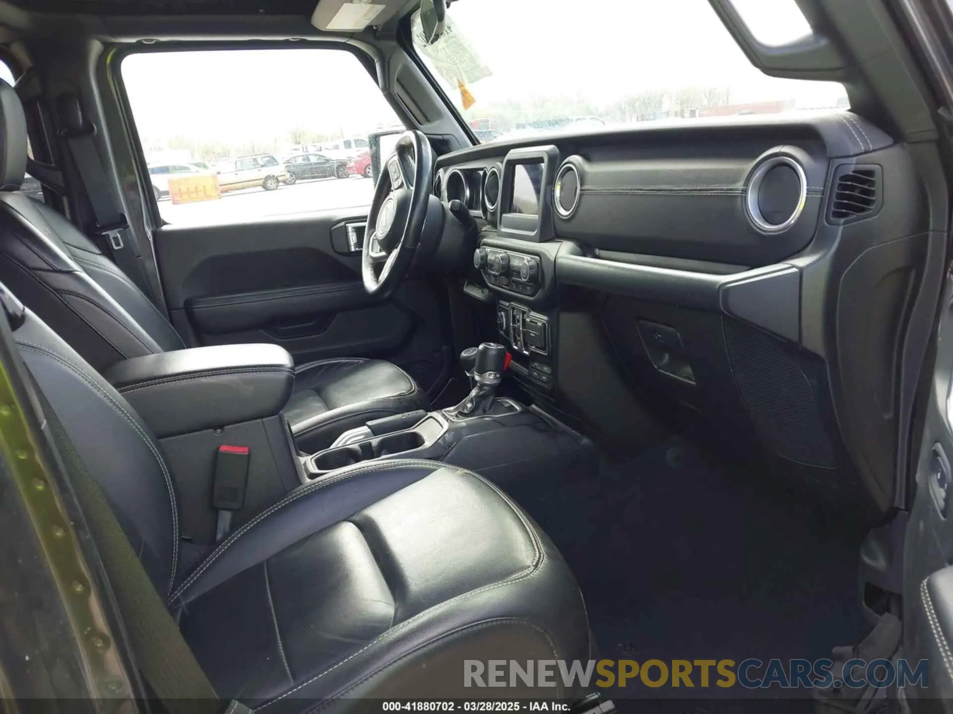 5 fotografías del automóvil dañado 1C4HJXEN3KW622167 JEEP WRANGLER UNLIMITED 2019