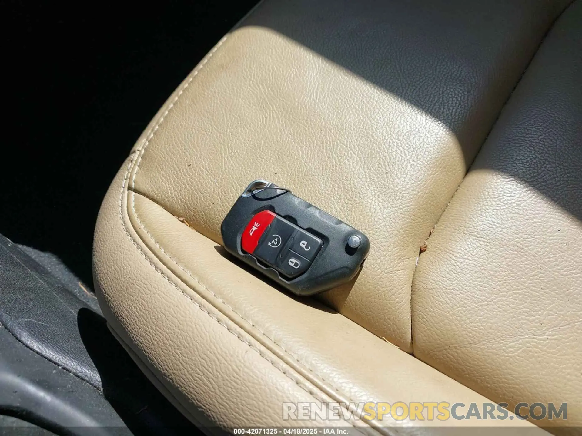 11 fotografías del automóvil dañado 1C4HJXEN5KW509806 JEEP WRANGLER UNLIMITED 2019