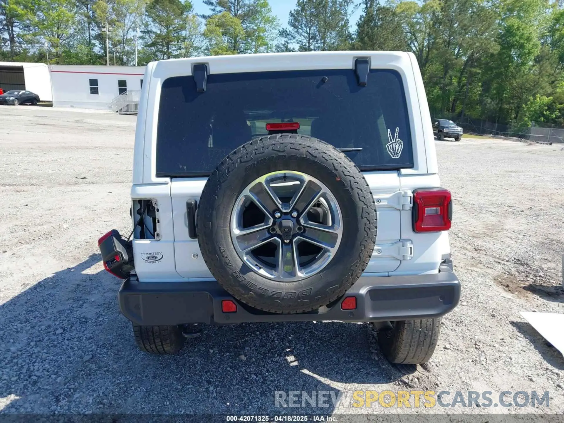 17 fotografías del automóvil dañado 1C4HJXEN5KW509806 JEEP WRANGLER UNLIMITED 2019