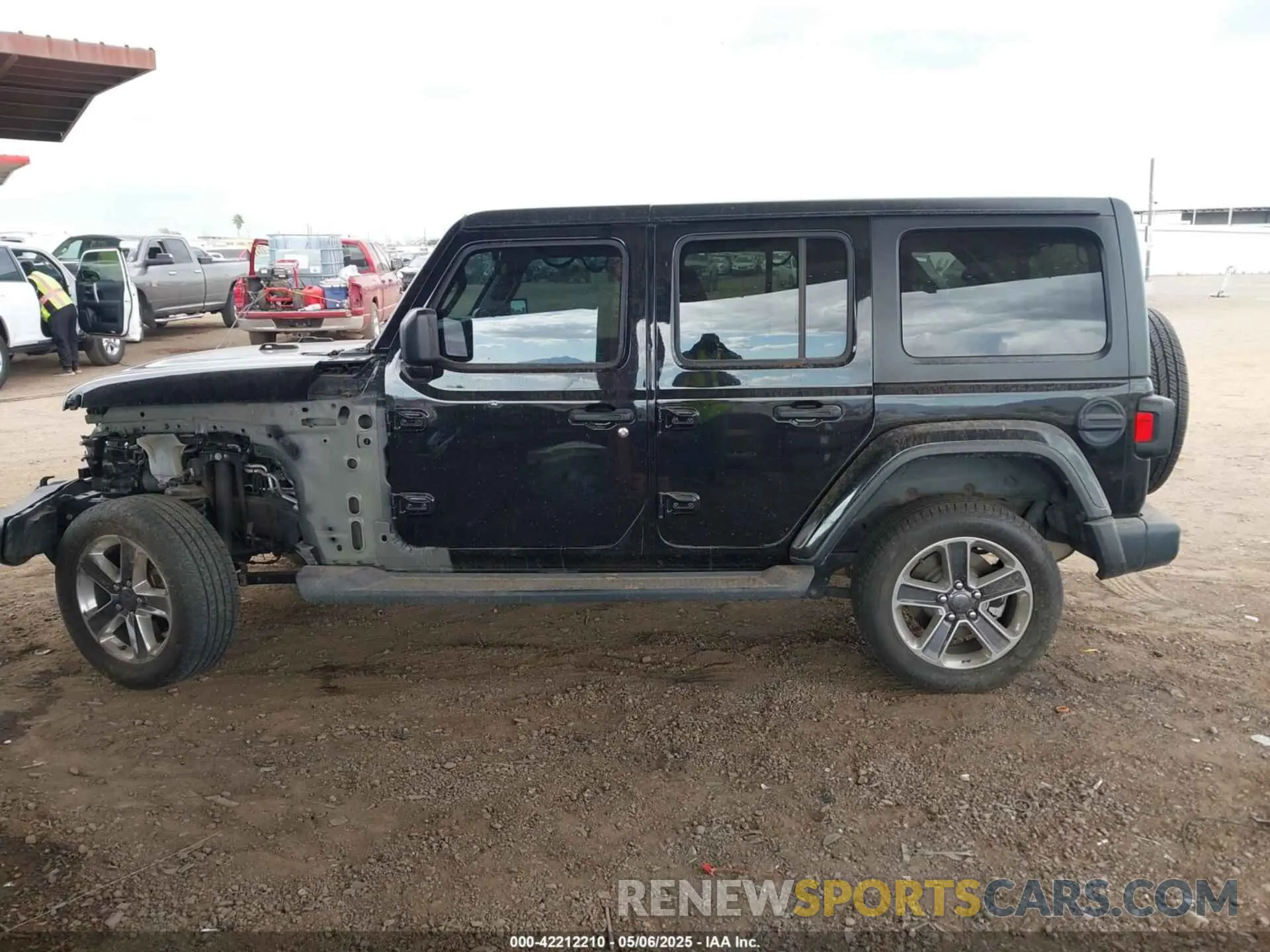 14 fotografías del automóvil dañado 1C4HJXEN6KW507563 JEEP WRANGLER UNLIMITED 2019
