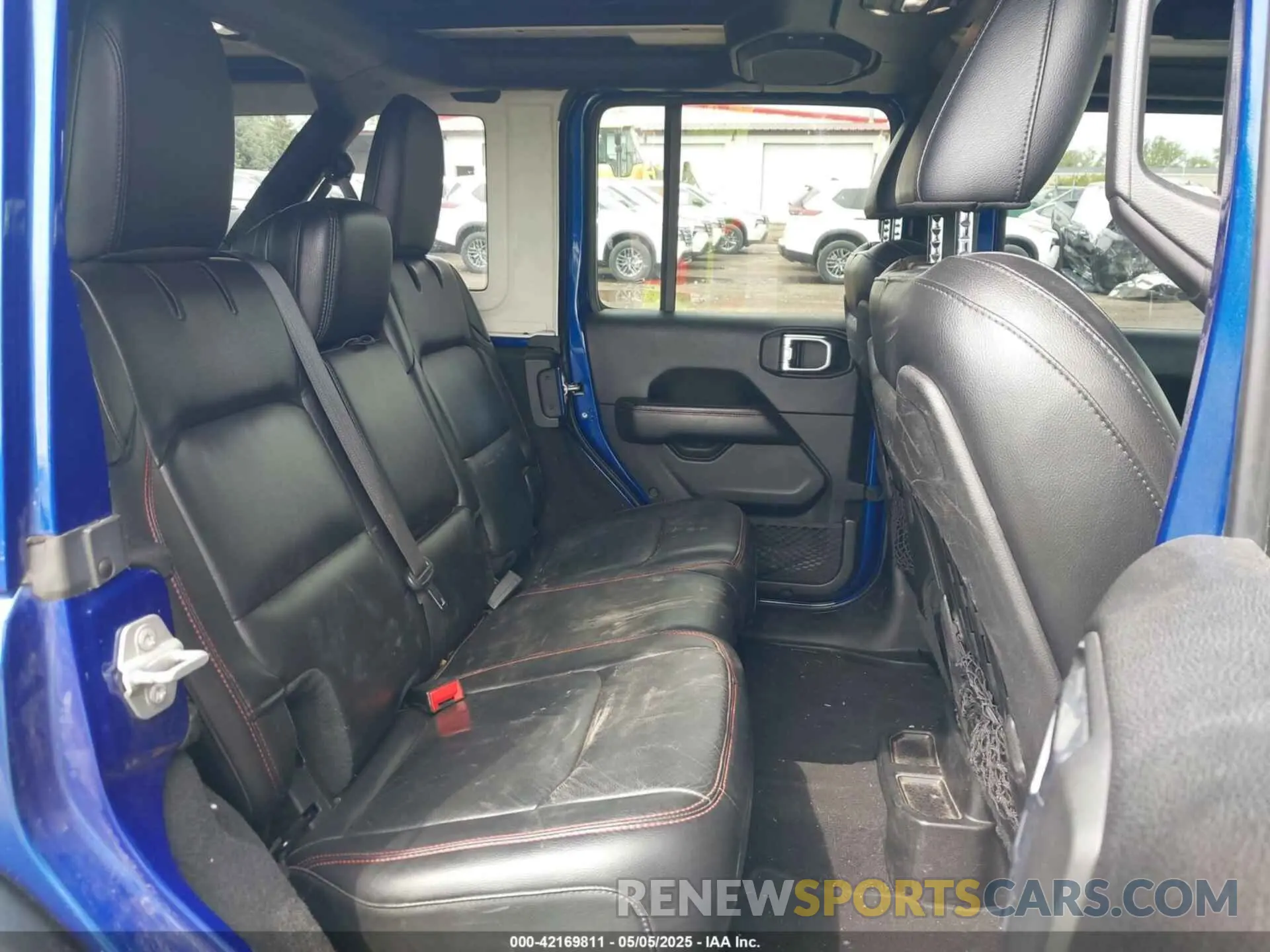 8 fotografías del automóvil dañado 1C4HJXFG6KW659696 JEEP WRANGLER UNLIMITED 2019