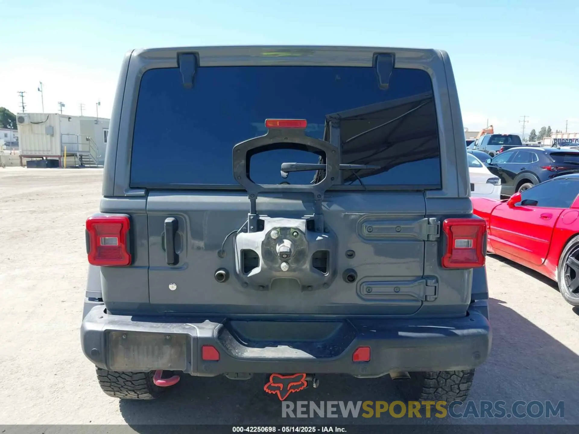 16 fotografías del automóvil dañado 1C4HJXFN6KW547401 JEEP WRANGLER UNLIMITED 2019