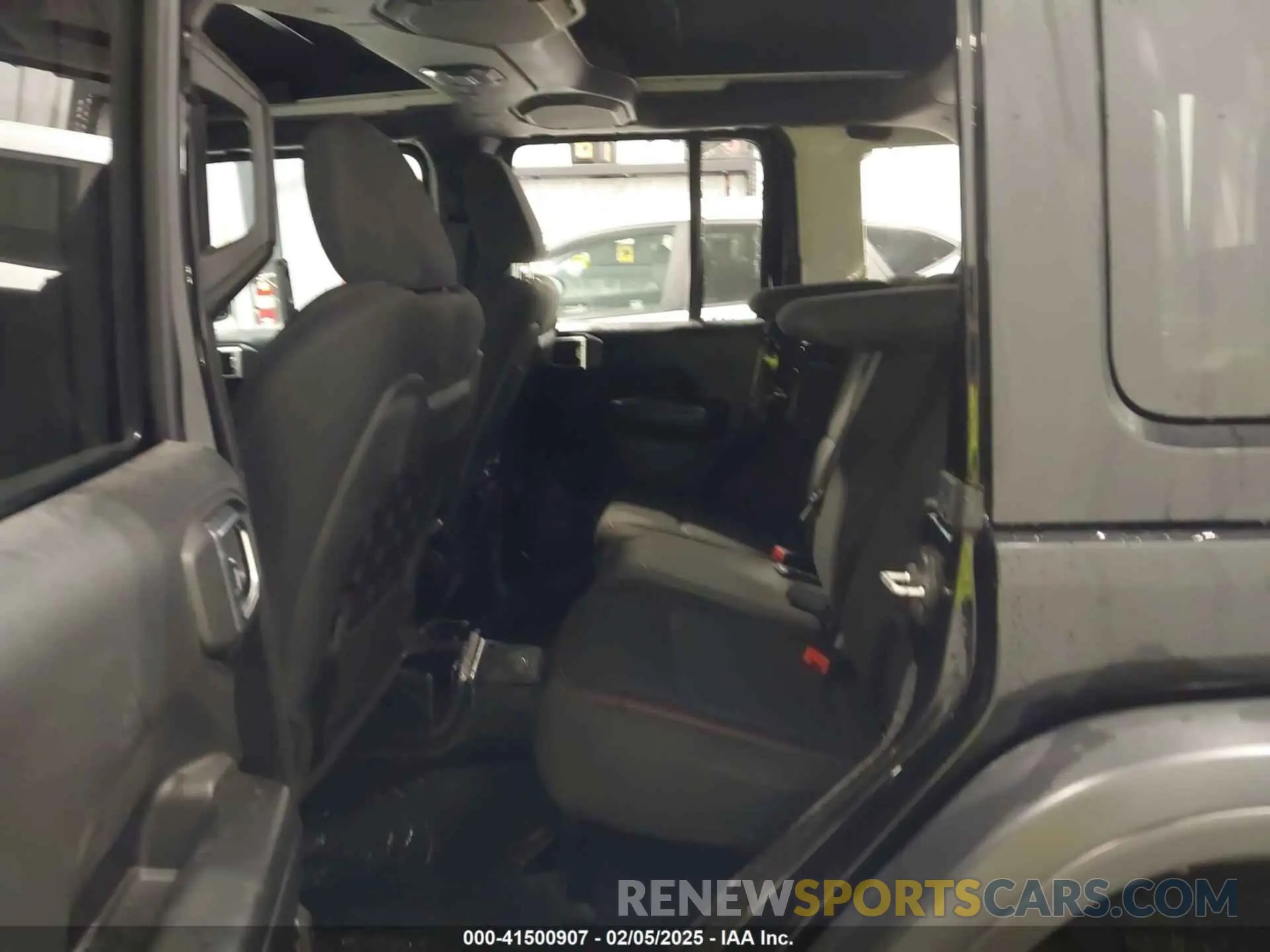 8 fotografías del automóvil dañado 1C4HJXFN7KW561193 JEEP WRANGLER UNLIMITED 2019