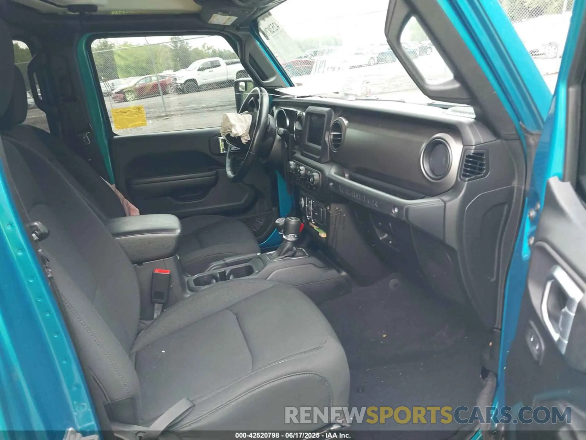 5 fotografías del automóvil dañado 1C4HJXDG3LW323461 JEEP WRANGLER UNLIMITED 2020