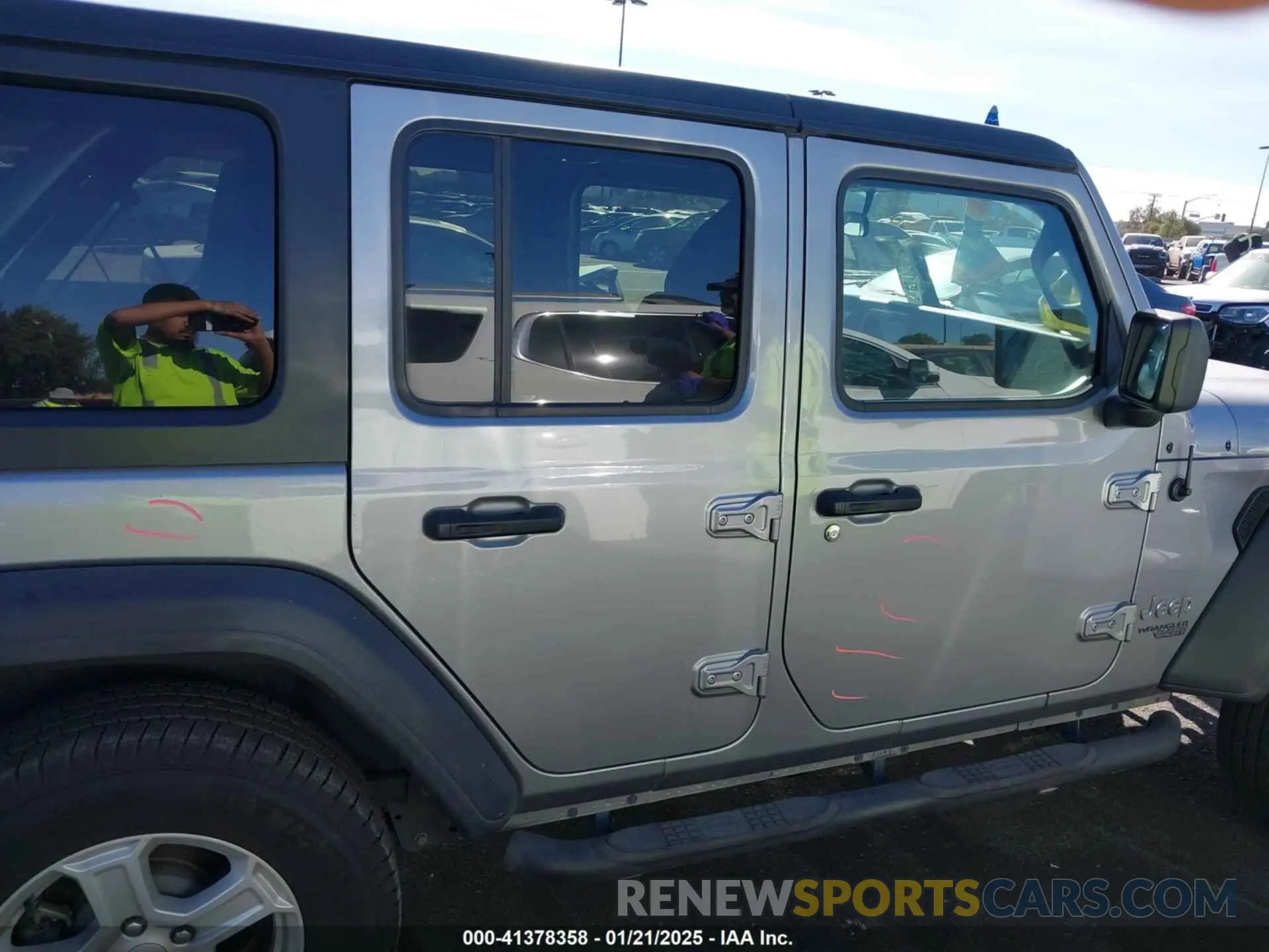 14 fotografías del automóvil dañado 1C4HJXDG6LW192557 JEEP WRANGLER UNLIMITED 2020