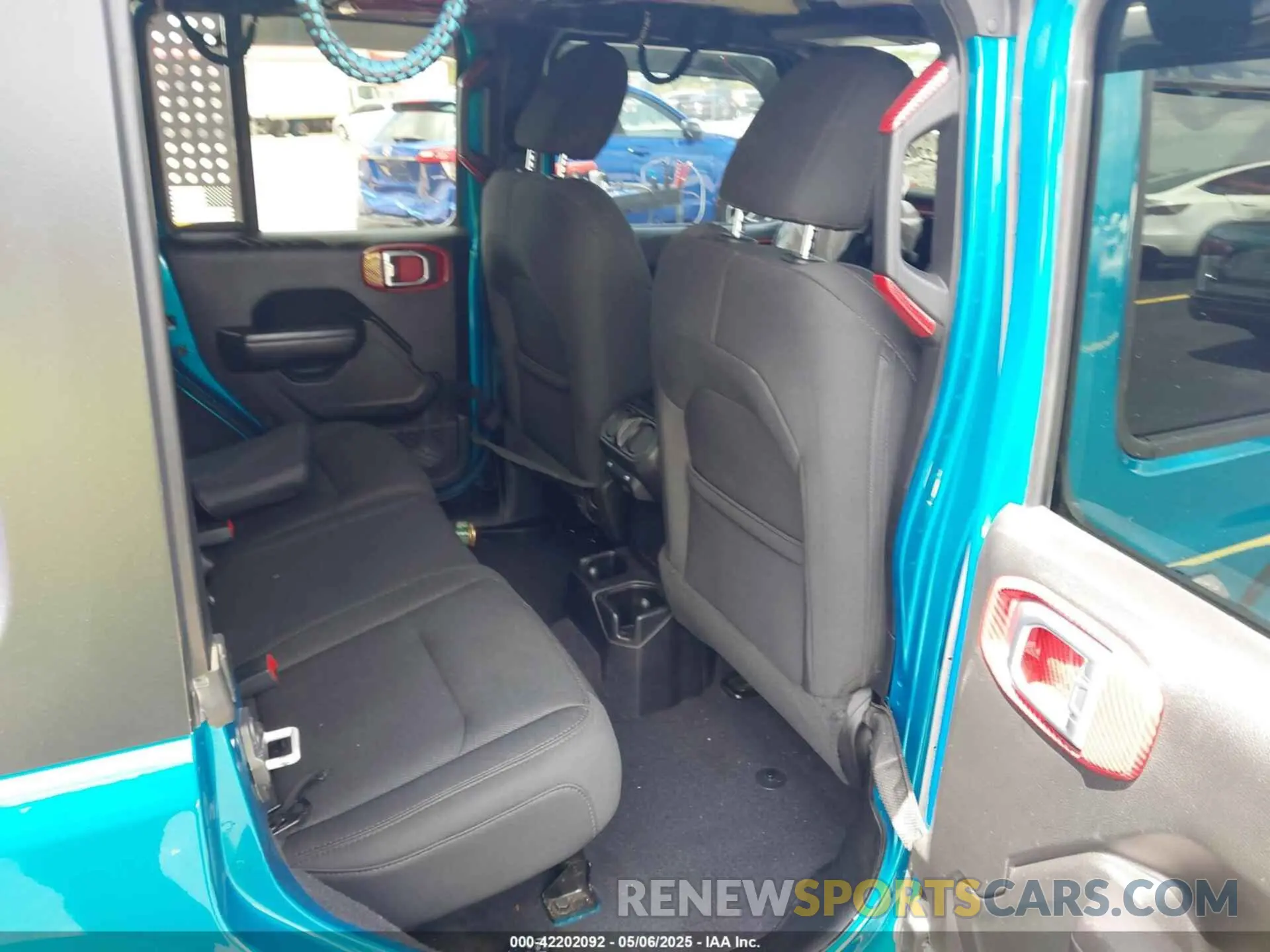 8 fotografías del automóvil dañado 1C4HJXDGXLW317222 JEEP WRANGLER UNLIMITED 2020