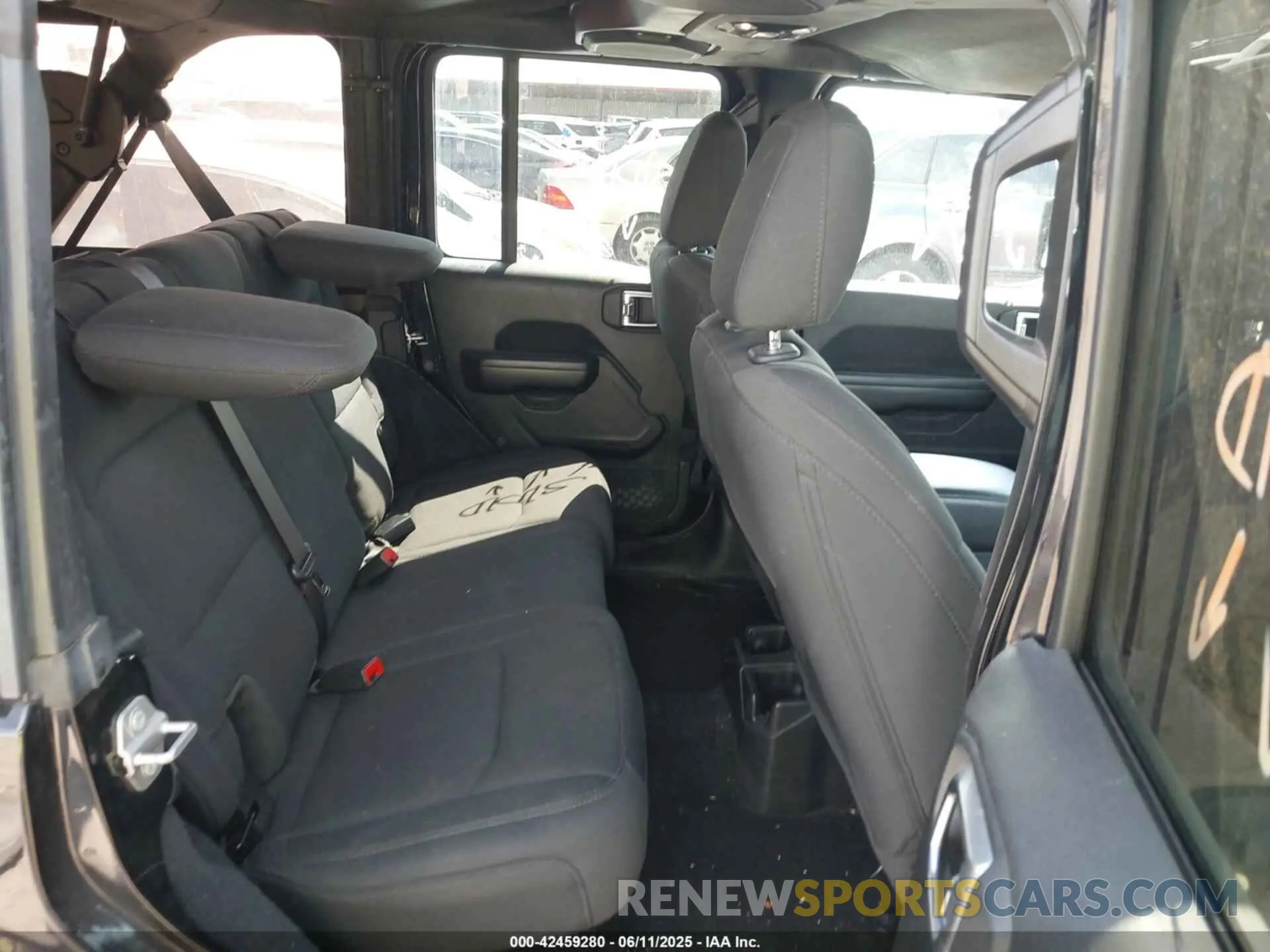 8 fotografías del automóvil dañado 1C4HJXDN0LW237409 JEEP WRANGLER UNLIMITED 2020