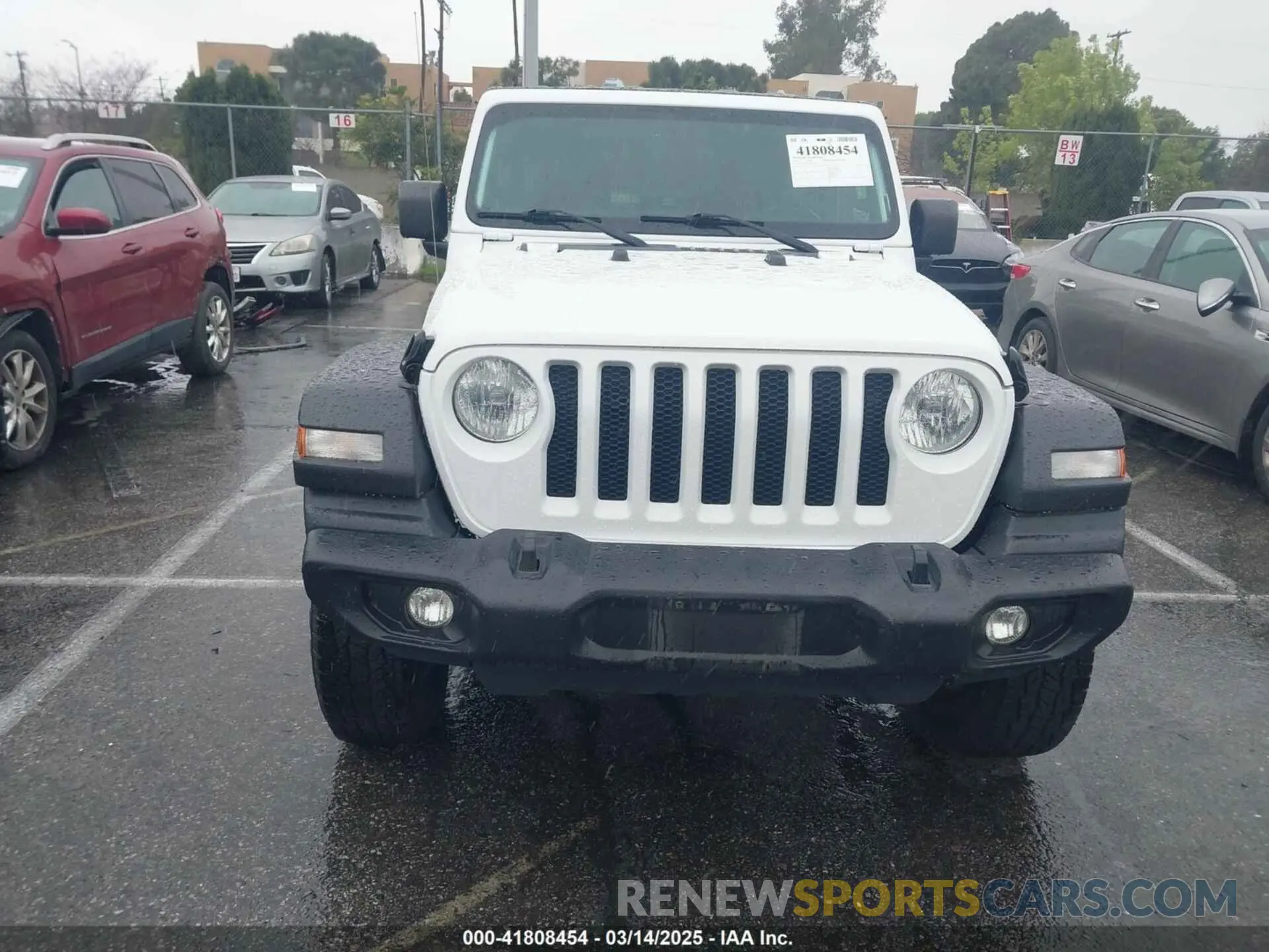 12 fotografías del automóvil dañado 1C4HJXDN3LW114753 JEEP WRANGLER UNLIMITED 2020