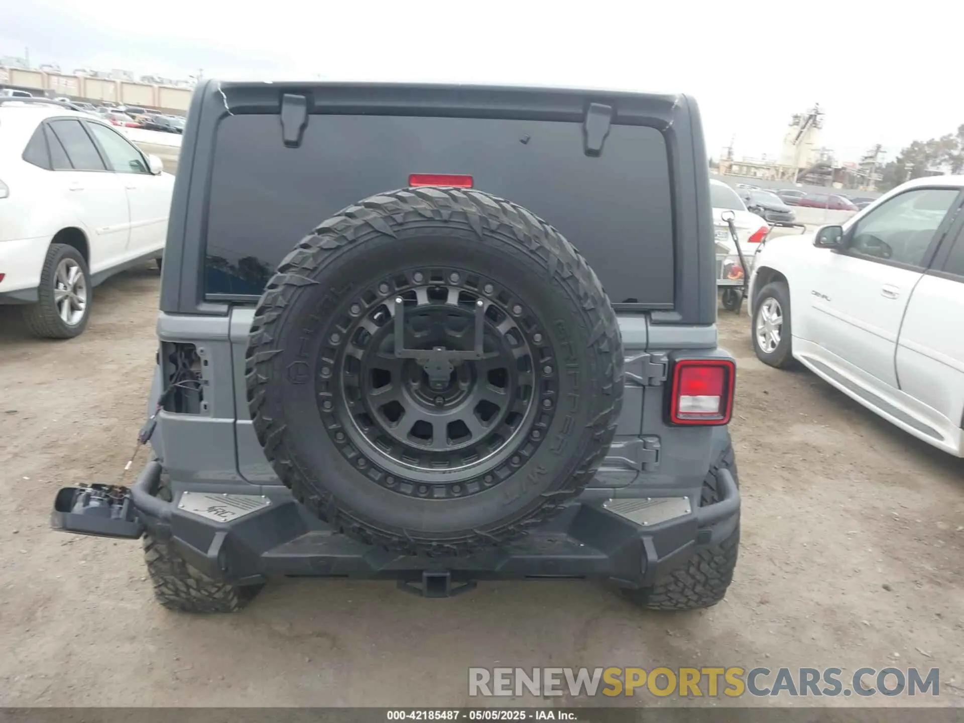 16 fotografías del automóvil dañado 1C4HJXDN5LW127004 JEEP WRANGLER UNLIMITED 2020