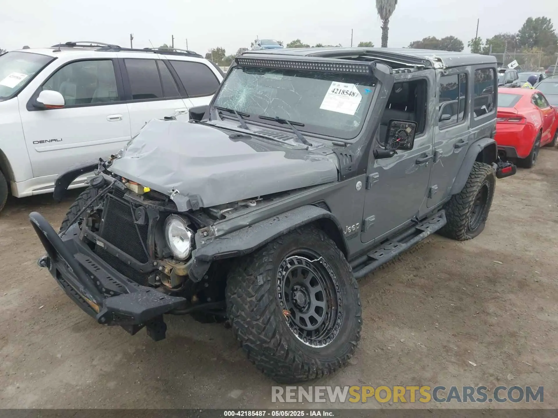 2 fotografías del automóvil dañado 1C4HJXDN5LW127004 JEEP WRANGLER UNLIMITED 2020