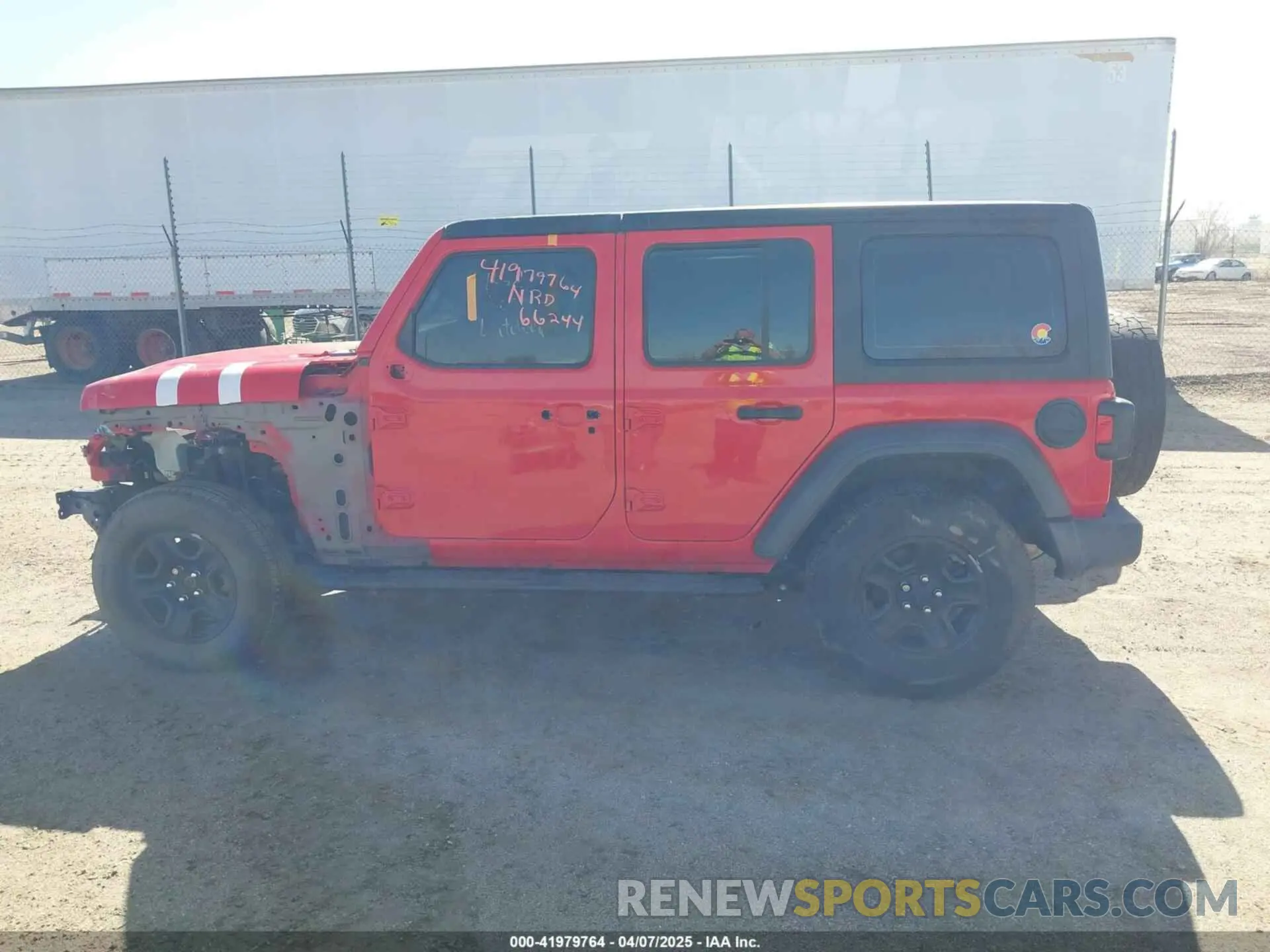 14 fotografías del automóvil dañado 1C4HJXDN5LW130646 JEEP WRANGLER UNLIMITED 2020