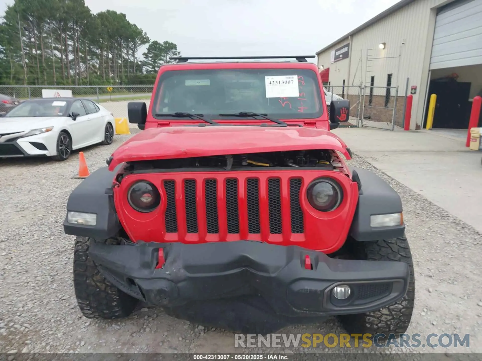 12 fotografías del automóvil dañado 1C4HJXDN5LW160410 JEEP WRANGLER UNLIMITED 2020