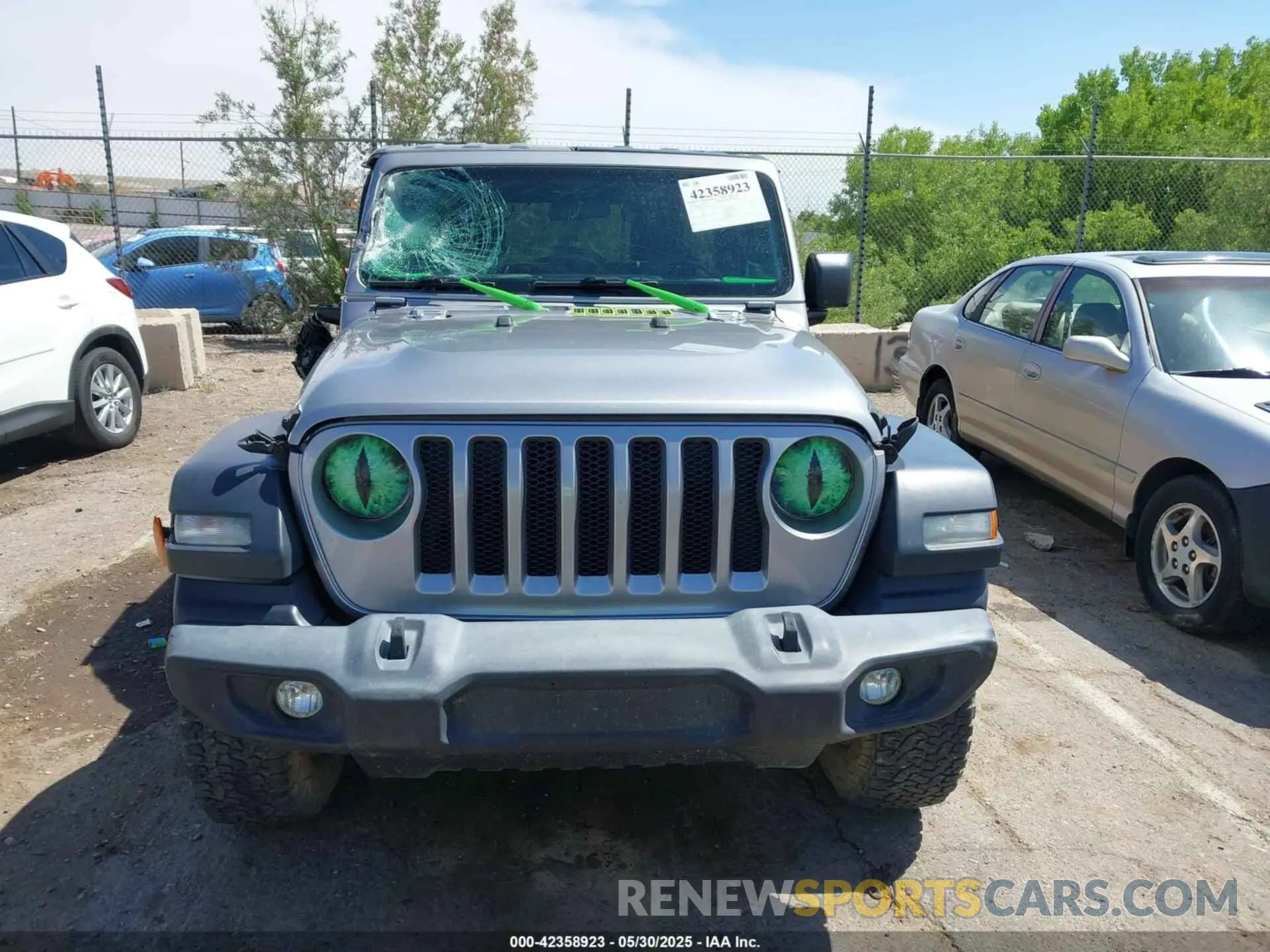 12 fotografías del automóvil dañado 1C4HJXDN5LW195481 JEEP WRANGLER UNLIMITED 2020