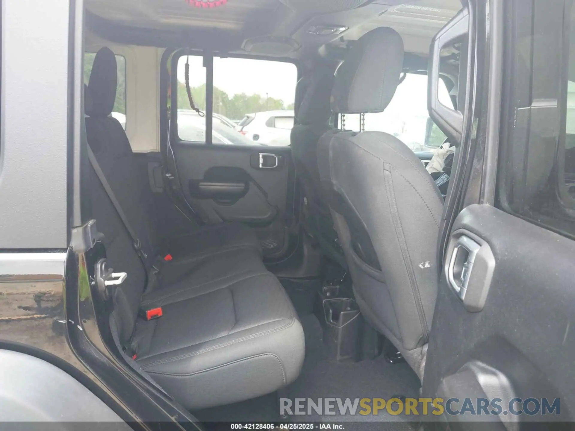 8 fotografías del automóvil dañado 1C4HJXDN5LW327476 JEEP WRANGLER UNLIMITED 2020