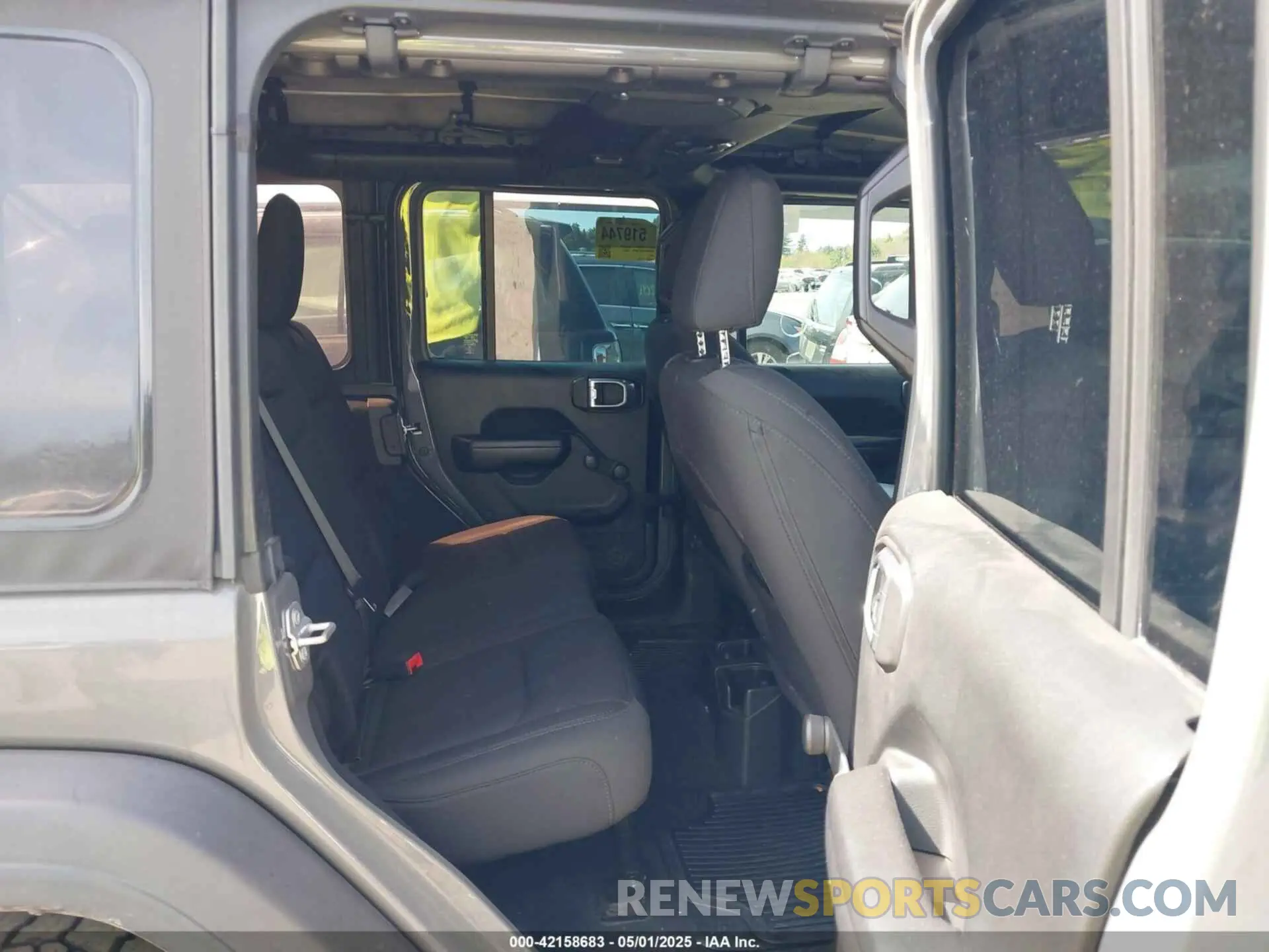 8 fotografías del automóvil dañado 1C4HJXDN7LW120040 JEEP WRANGLER UNLIMITED 2020