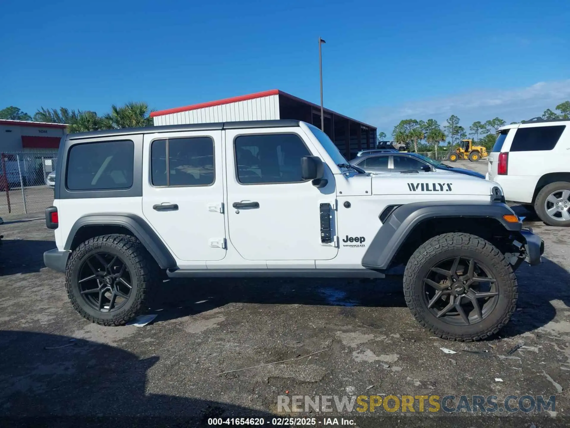 13 fotografías del automóvil dañado 1C4HJXDNXLW335024 JEEP WRANGLER UNLIMITED 2020