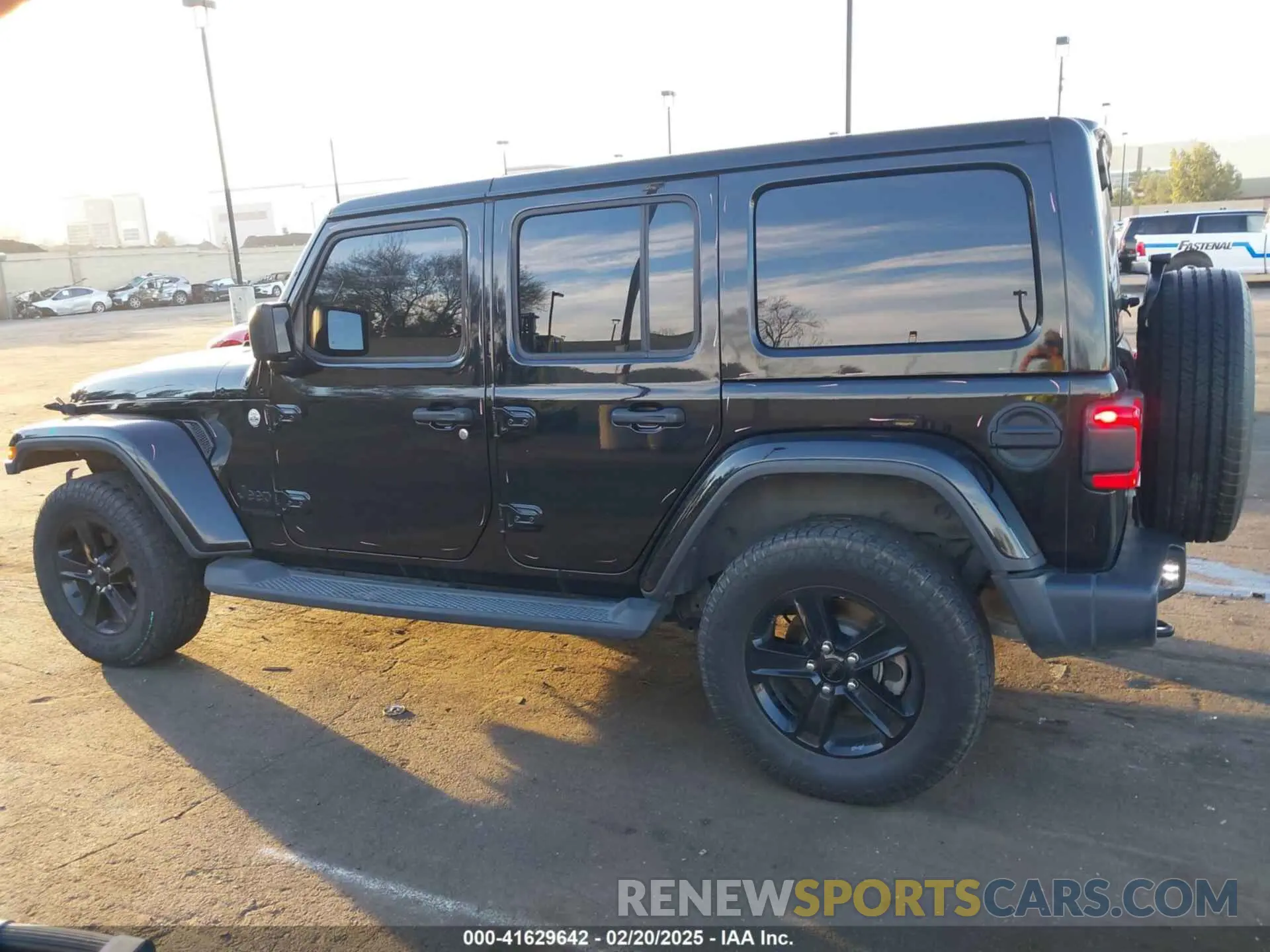 15 fotografías del automóvil dañado 1C4HJXEG3LW211192 JEEP WRANGLER UNLIMITED 2020