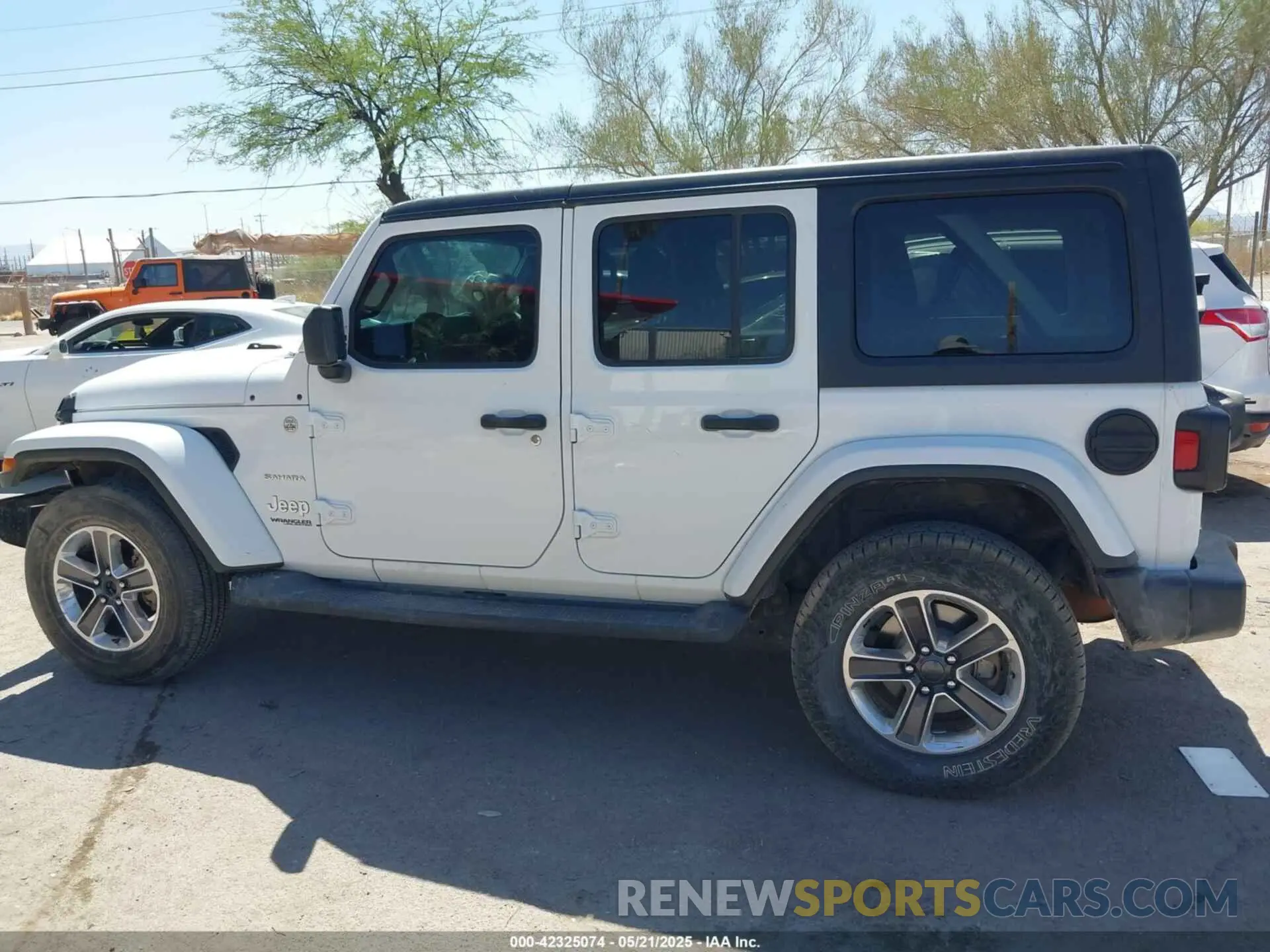 14 fotografías del automóvil dañado 1C4HJXEN3LW159867 JEEP WRANGLER UNLIMITED 2020