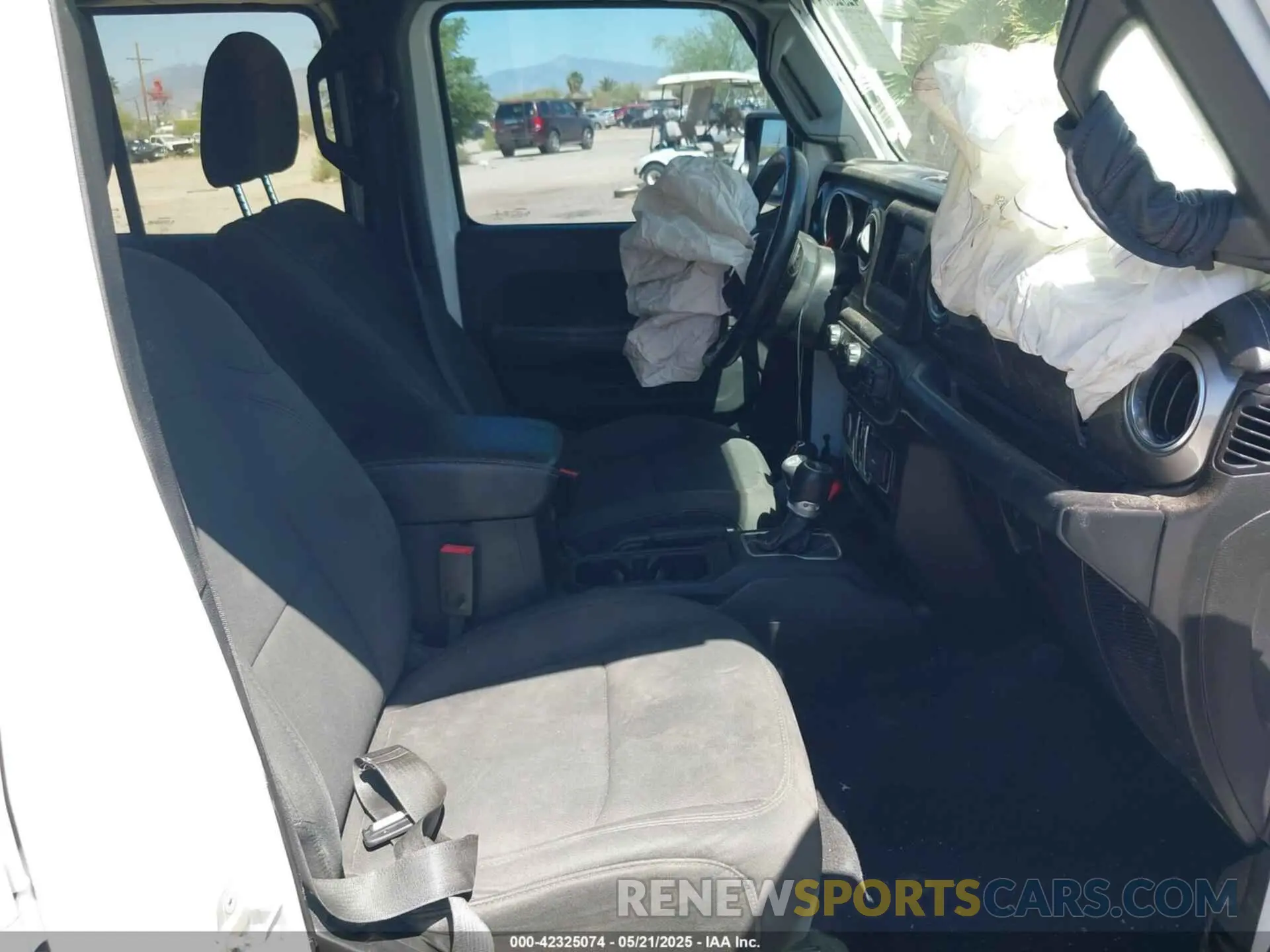 5 fotografías del automóvil dañado 1C4HJXEN3LW159867 JEEP WRANGLER UNLIMITED 2020