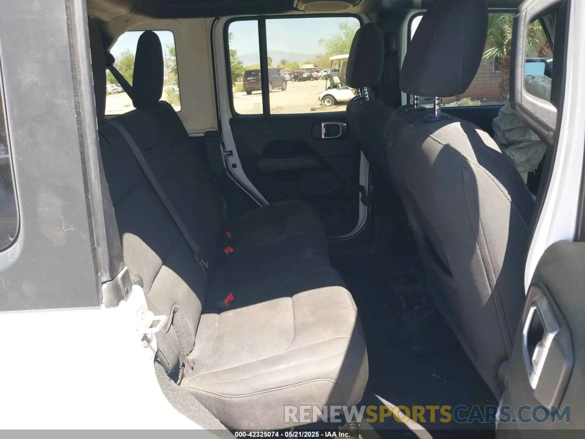 8 fotografías del automóvil dañado 1C4HJXEN3LW159867 JEEP WRANGLER UNLIMITED 2020