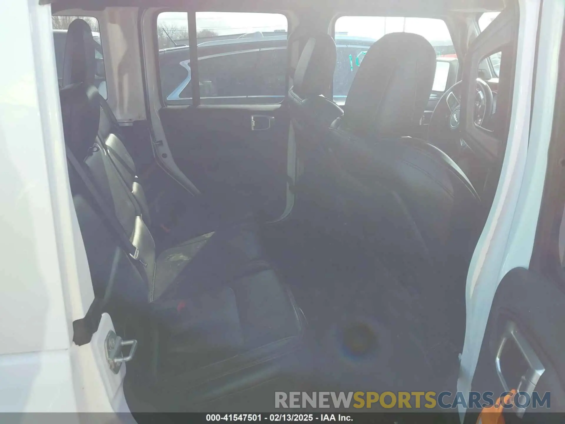 8 fotografías del automóvil dañado 1C4HJXFG7LW244243 JEEP WRANGLER UNLIMITED 2020
