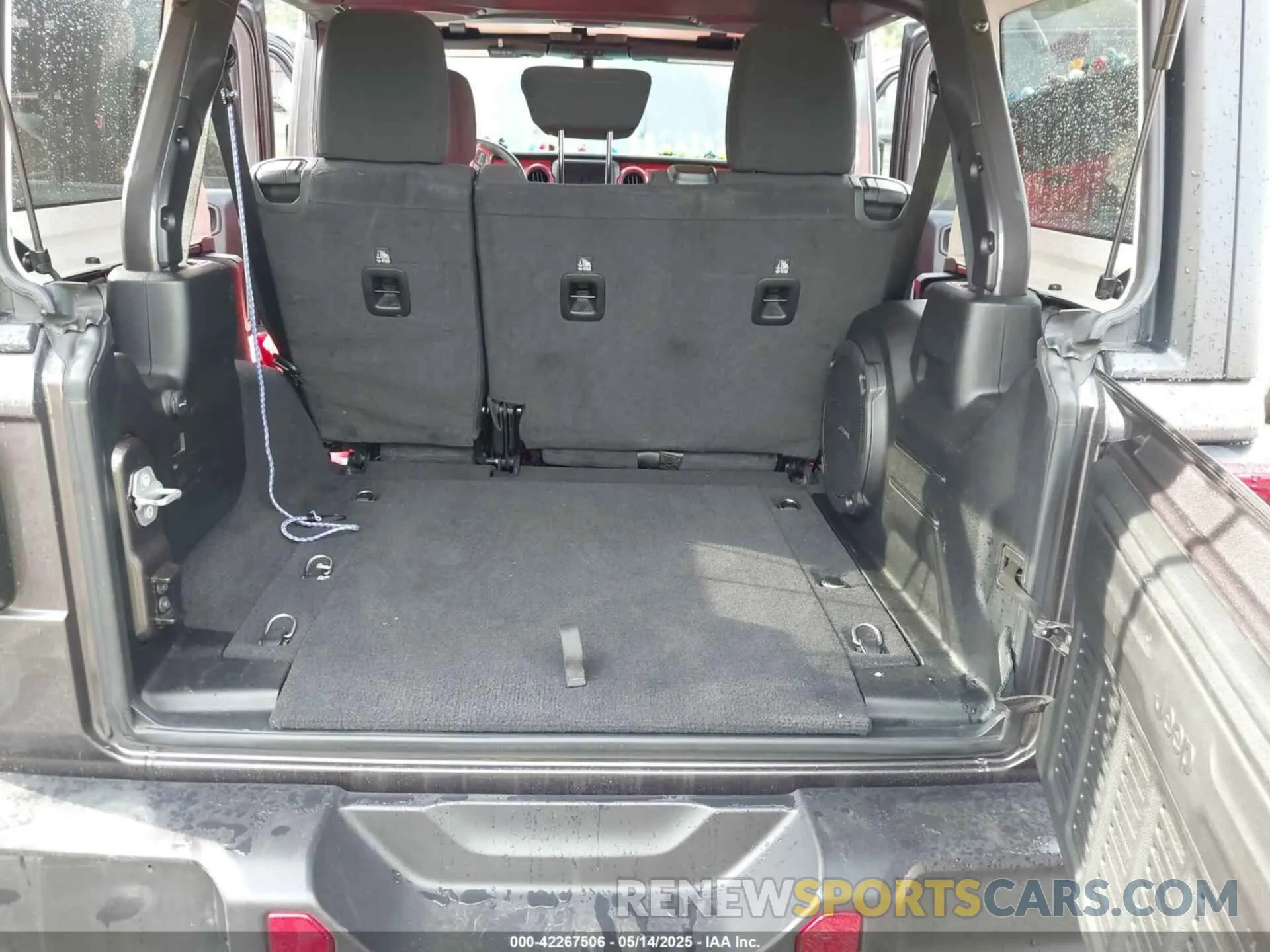 12 fotografías del automóvil dañado 1C4HJXDG2MW646904 JEEP WRANGLER UNLIMITED 2021