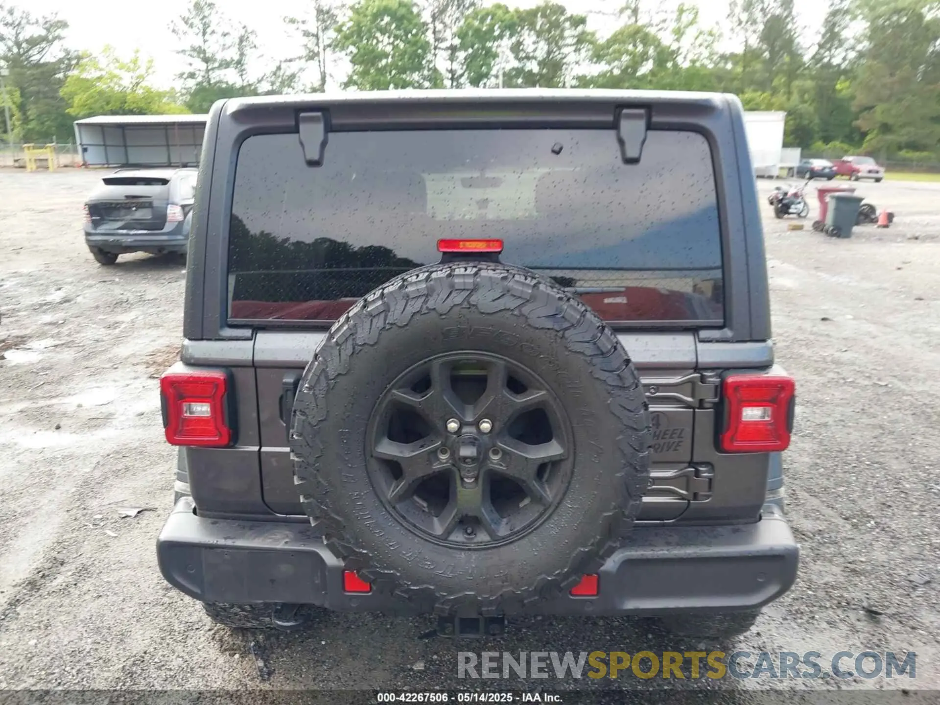 17 fotografías del automóvil dañado 1C4HJXDG2MW646904 JEEP WRANGLER UNLIMITED 2021