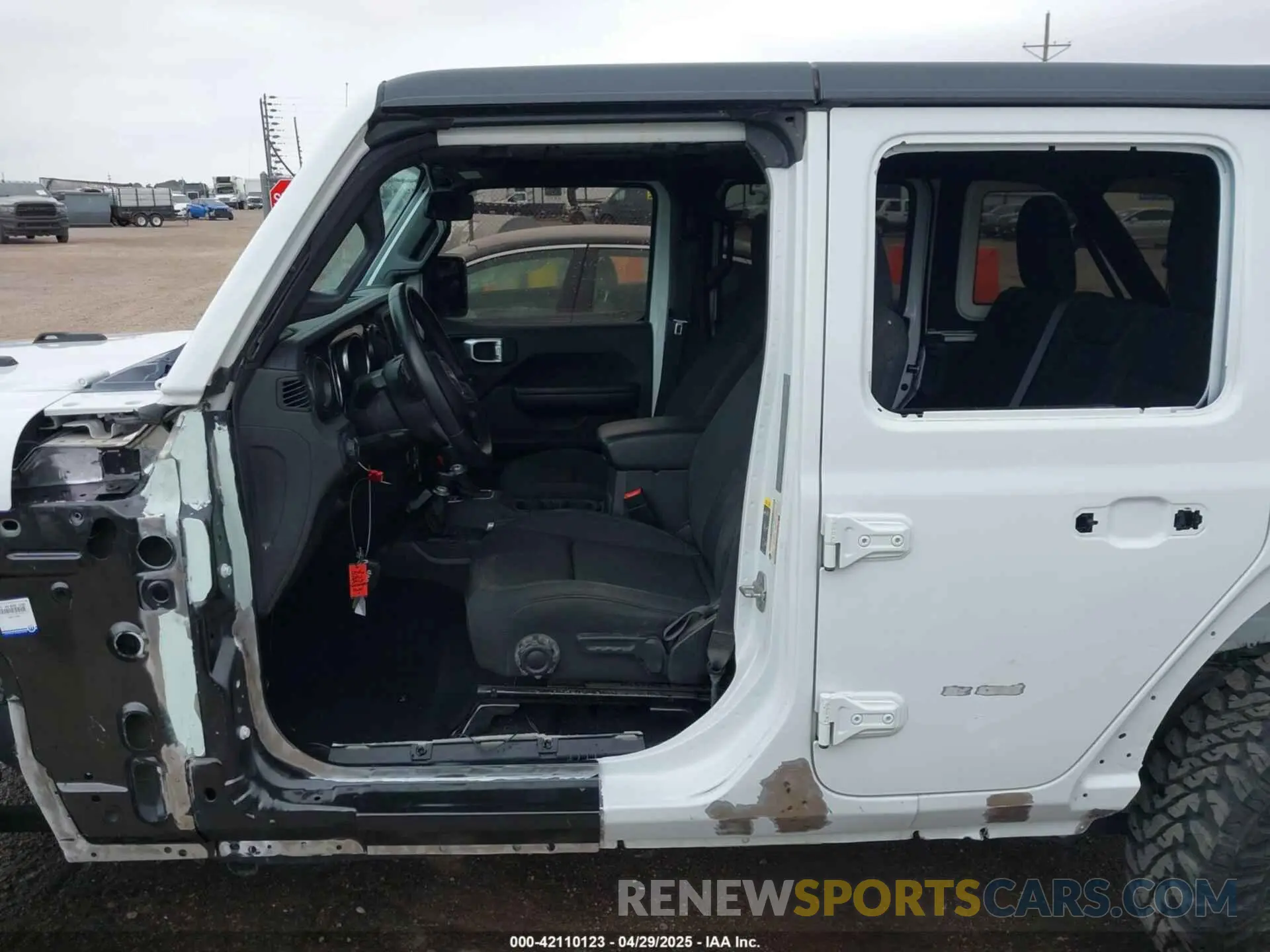 15 fotografías del automóvil dañado 1C4HJXDG8MW509322 JEEP WRANGLER UNLIMITED 2021