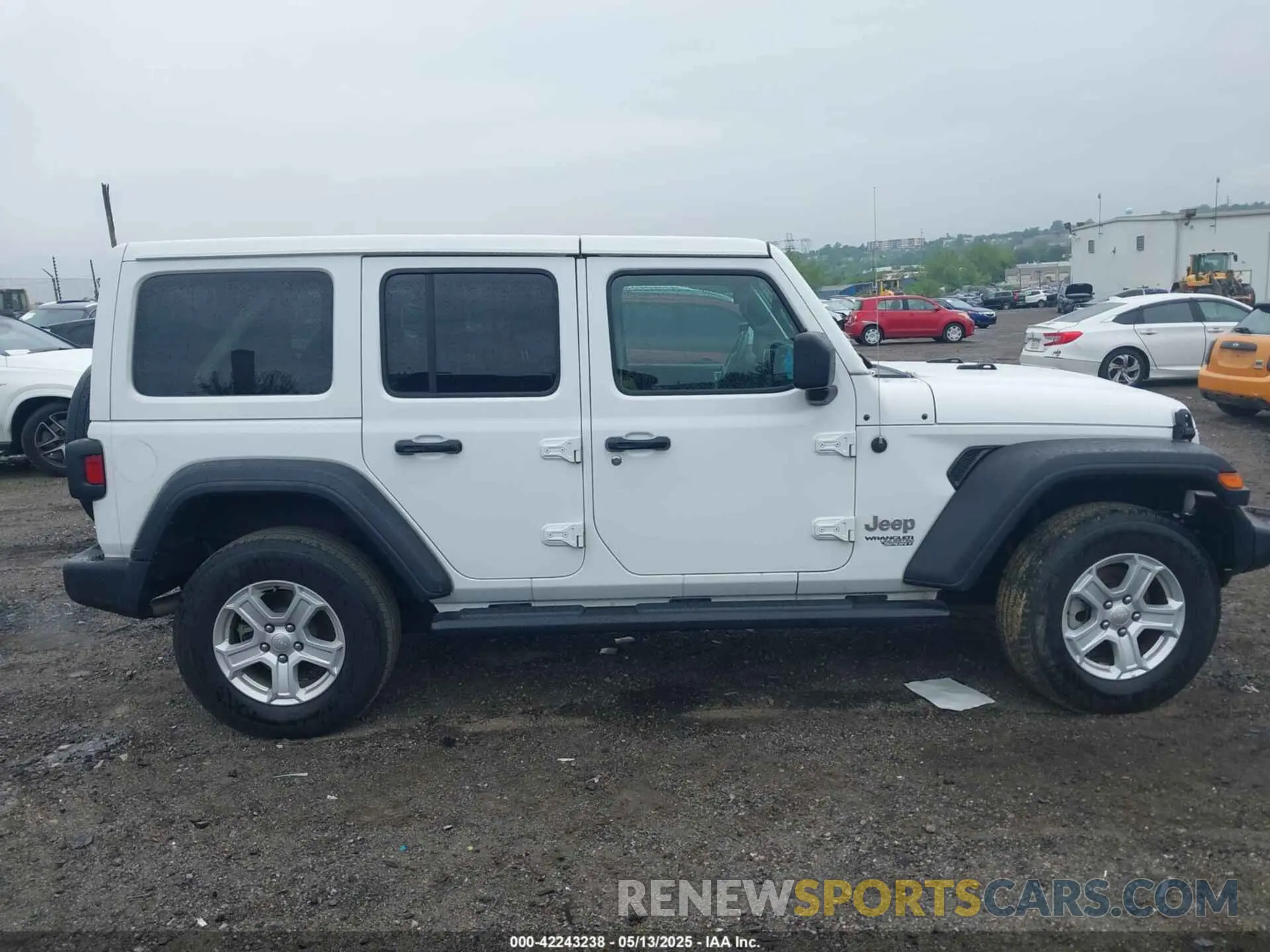 13 fotografías del automóvil dañado 1C4HJXDG9MW582361 JEEP WRANGLER UNLIMITED 2021