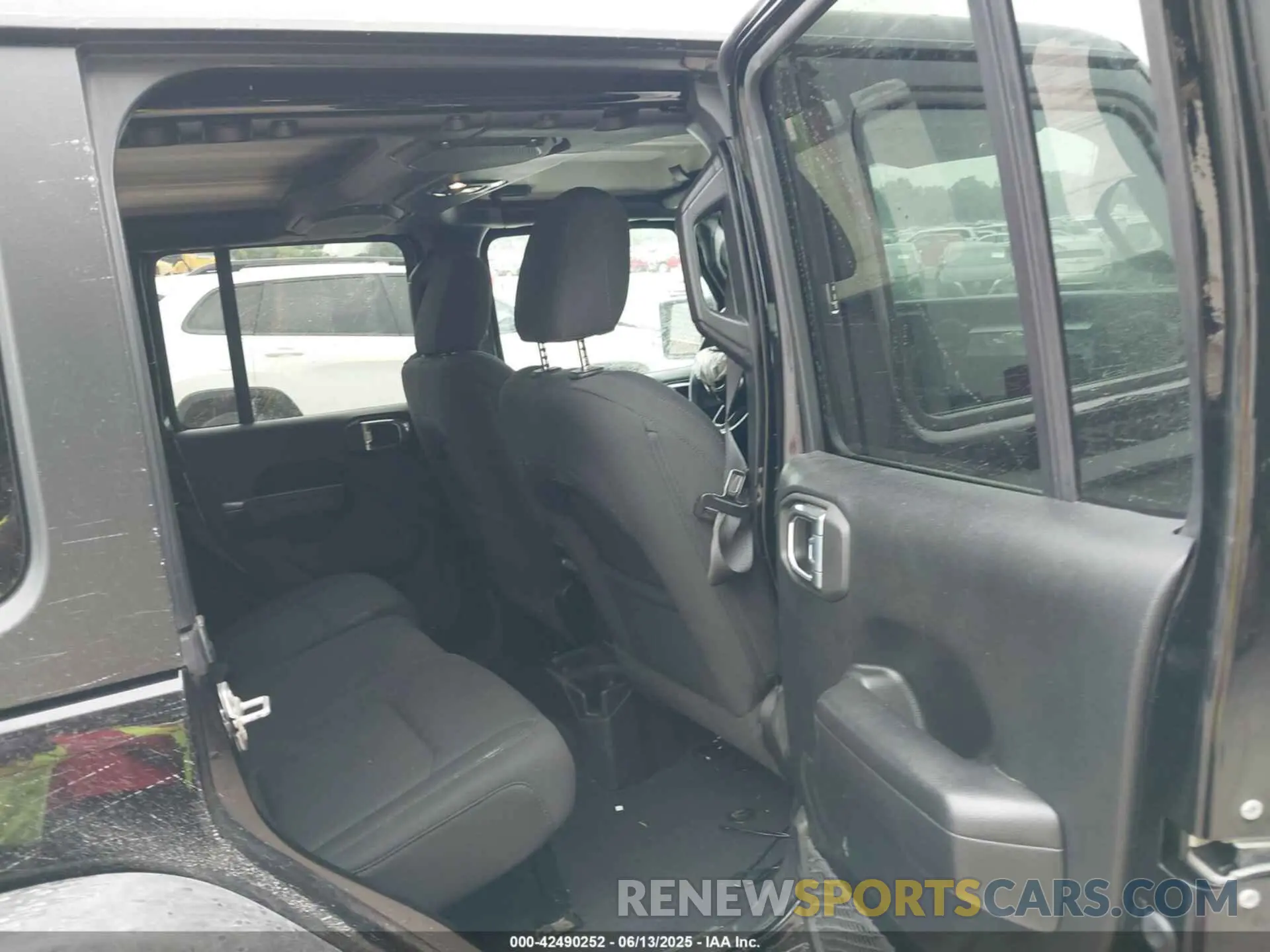 8 fotografías del automóvil dañado 1C4HJXDN1MW660579 JEEP WRANGLER UNLIMITED 2021