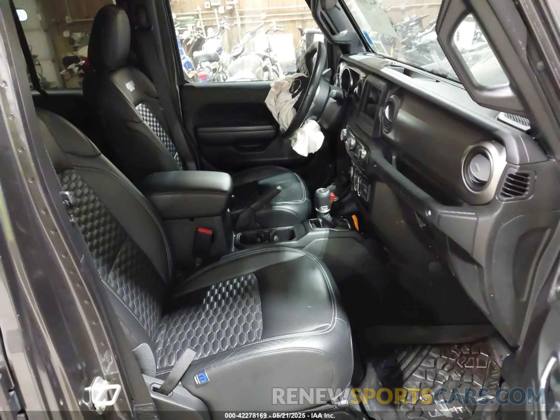5 fotografías del automóvil dañado 1C4HJXDN2MW701625 JEEP WRANGLER UNLIMITED 2021