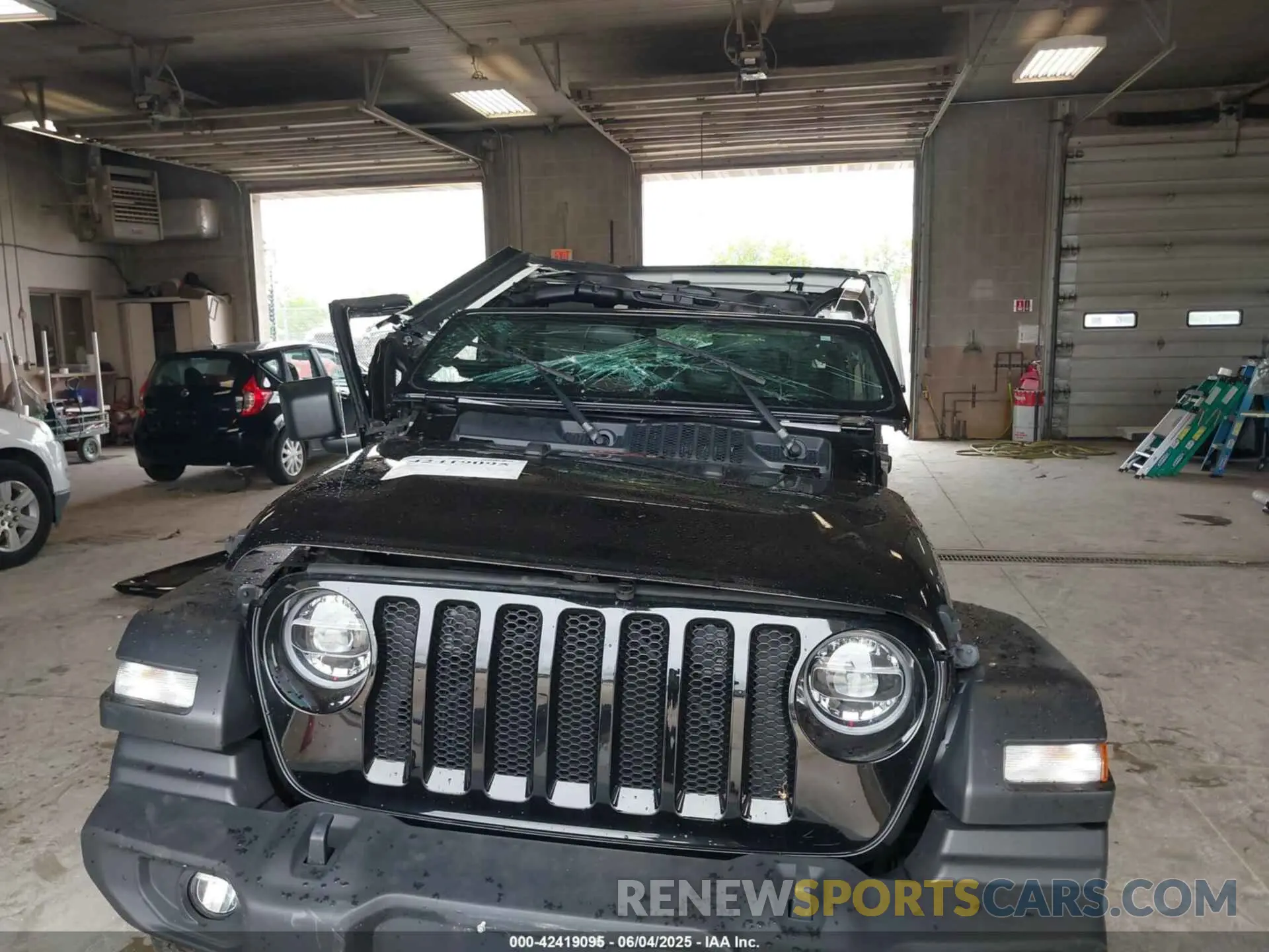 12 fotografías del automóvil dañado 1C4HJXDN8MW740087 JEEP WRANGLER UNLIMITED 2021