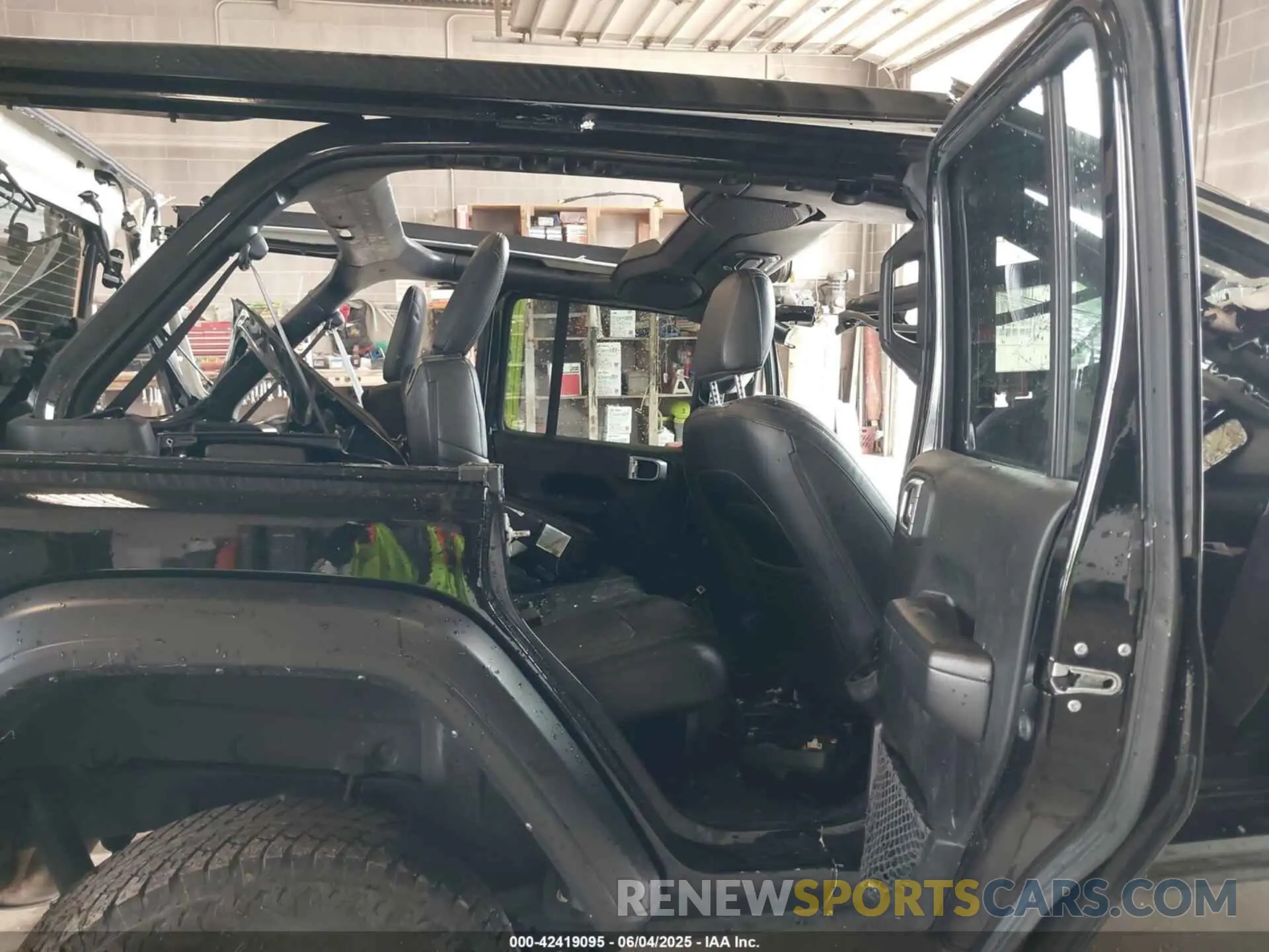 8 fotografías del automóvil dañado 1C4HJXDN8MW740087 JEEP WRANGLER UNLIMITED 2021