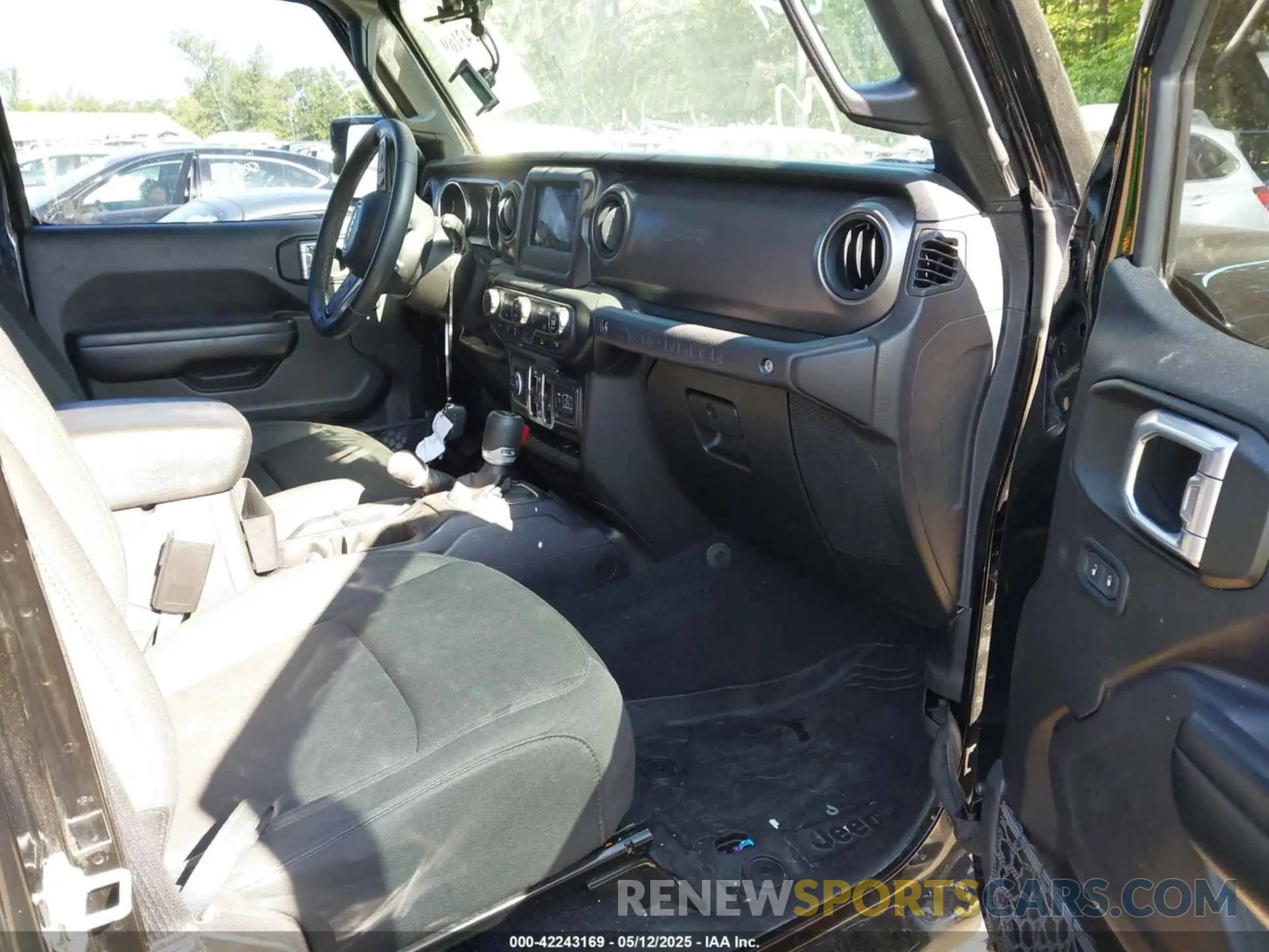 5 fotografías del automóvil dañado 1C4HJXDNXMW646194 JEEP WRANGLER UNLIMITED 2021