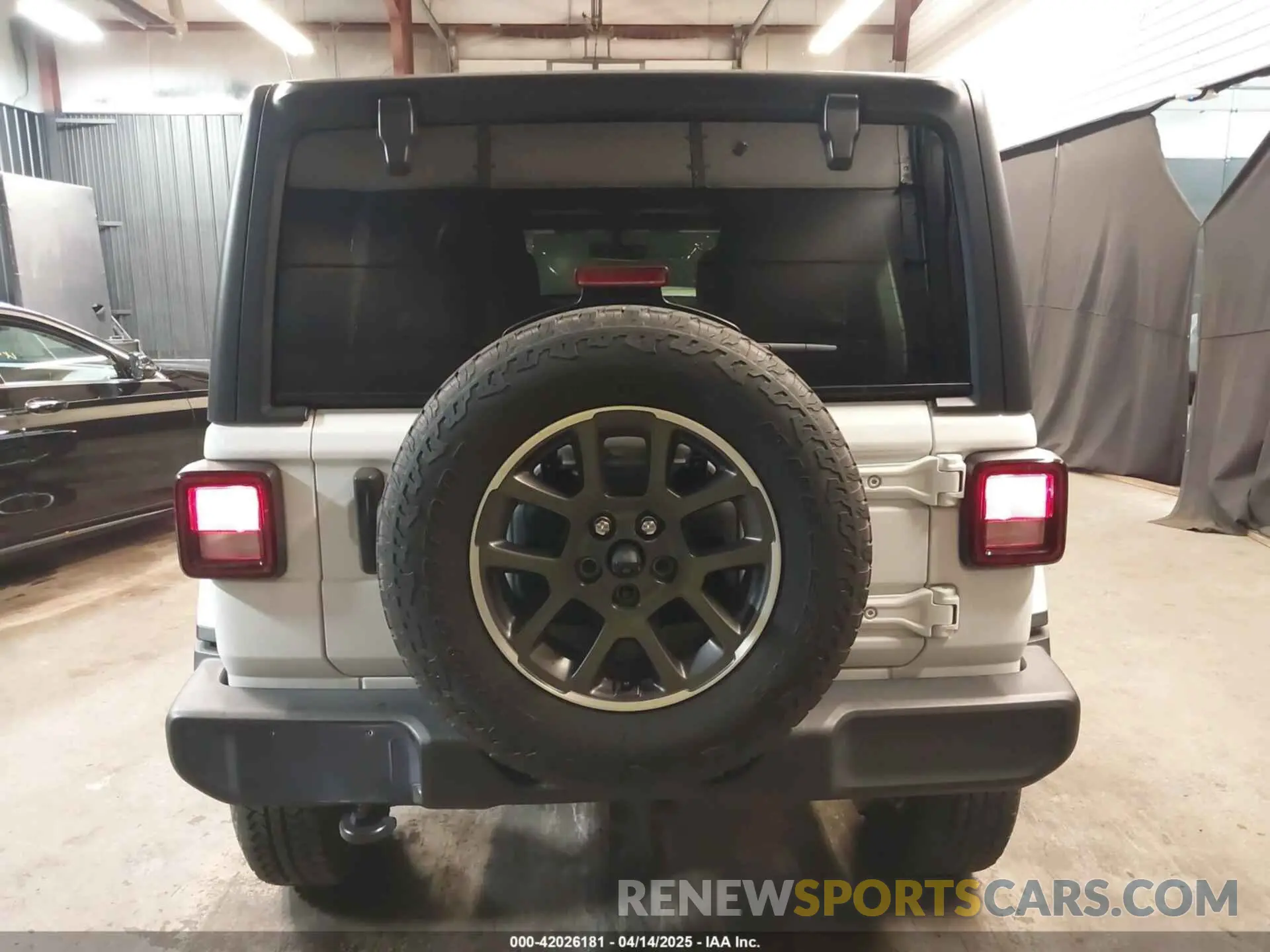 16 fotografías del automóvil dañado 1C4HJXDNXMW681267 JEEP WRANGLER UNLIMITED 2021