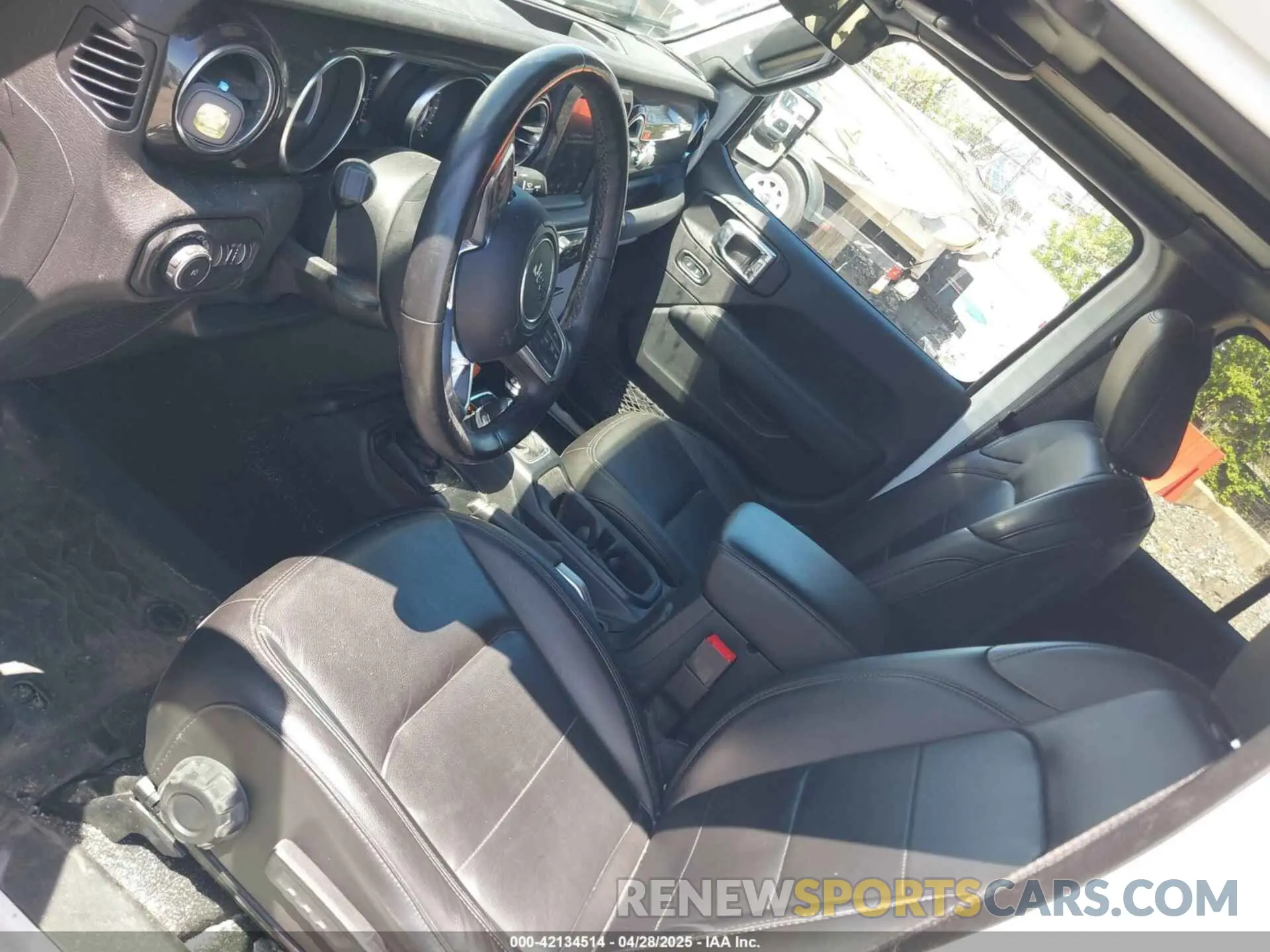 19 fotografías del automóvil dañado 1C4HJXEN2MW528137 JEEP WRANGLER UNLIMITED 2021