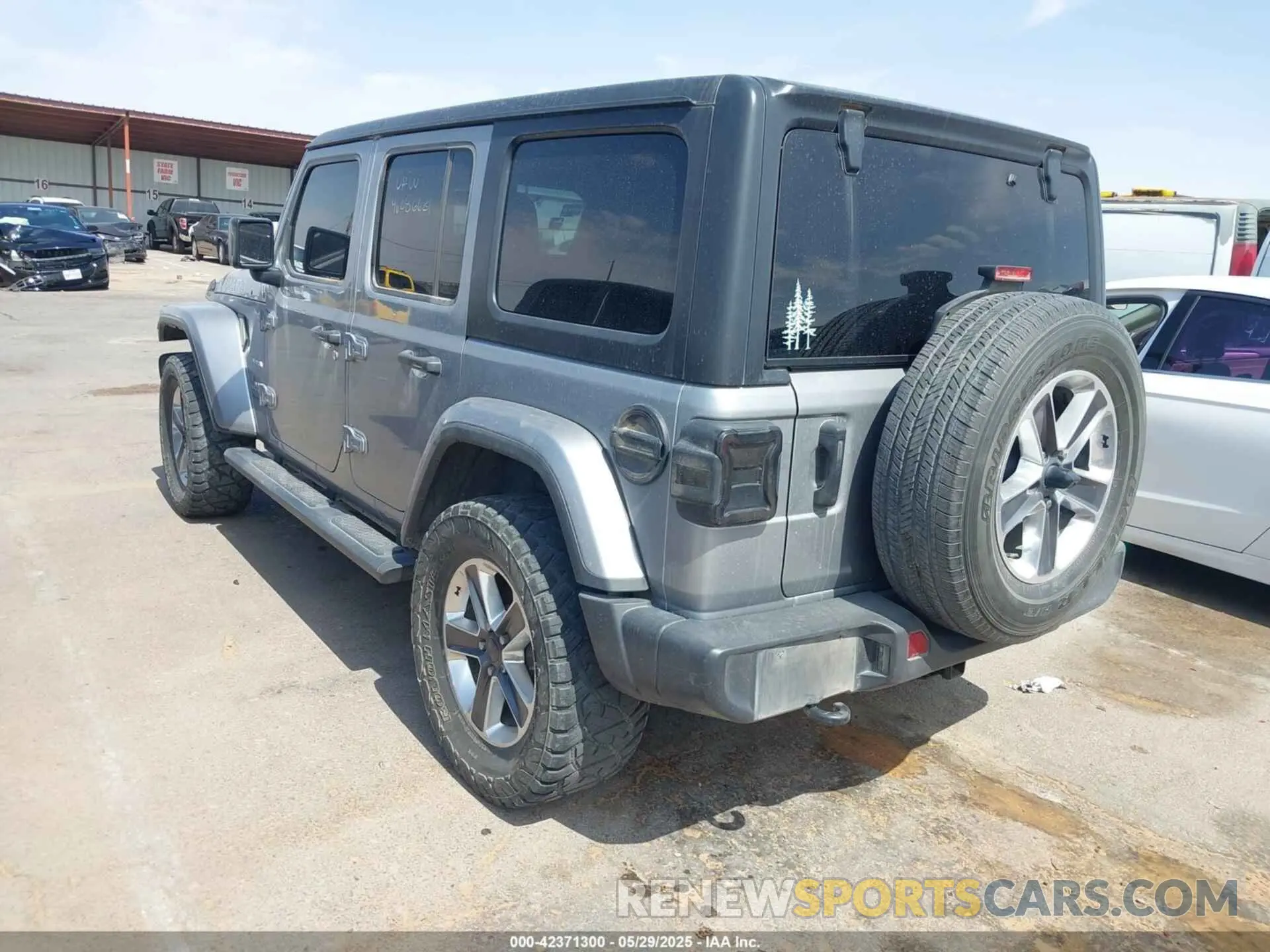 3 fotografías del automóvil dañado 1C4HJXEN5MW653567 JEEP WRANGLER UNLIMITED 2021
