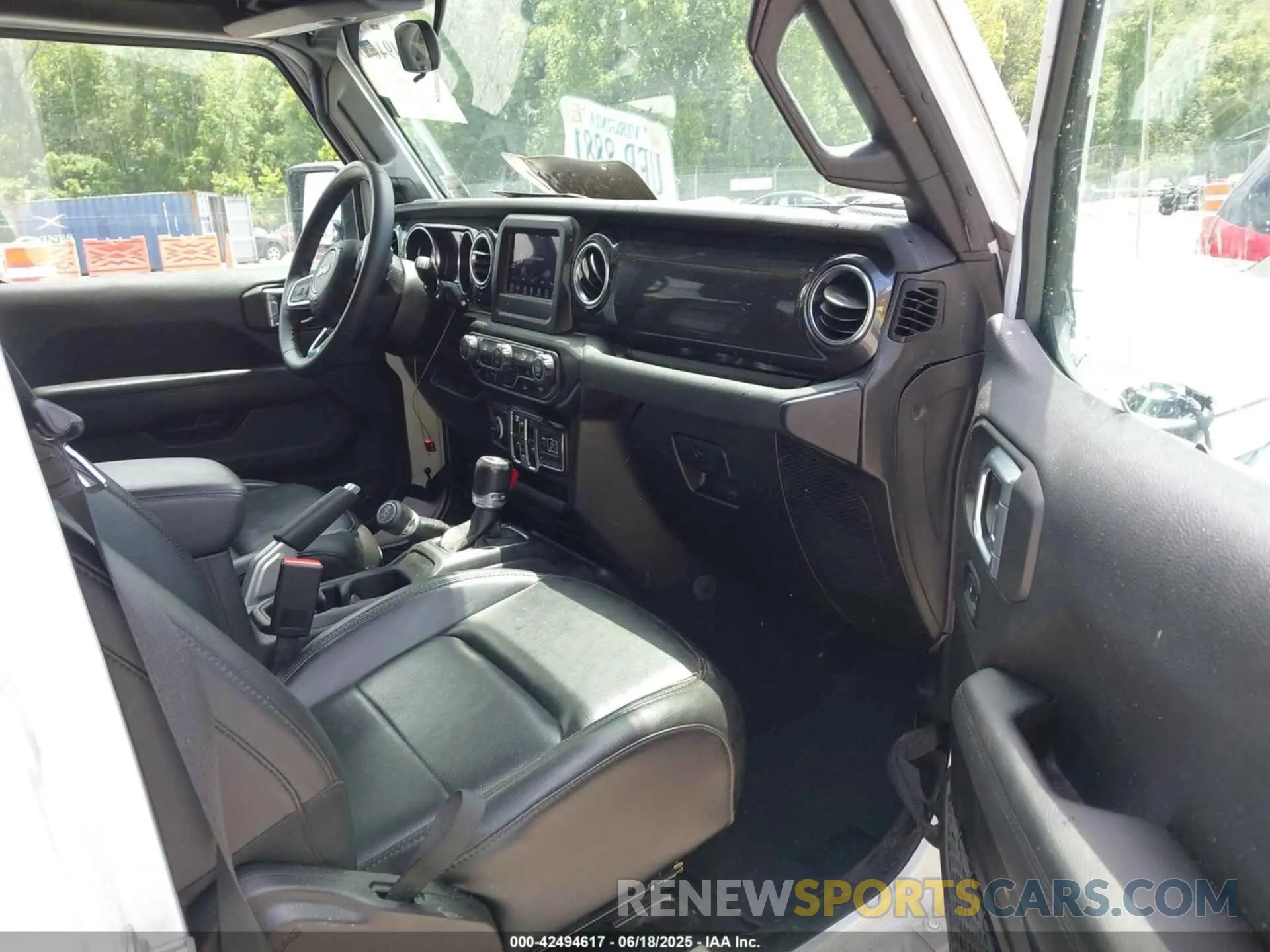 5 fotografías del automóvil dañado 1C4HJXEN6MW764662 JEEP WRANGLER UNLIMITED 2021