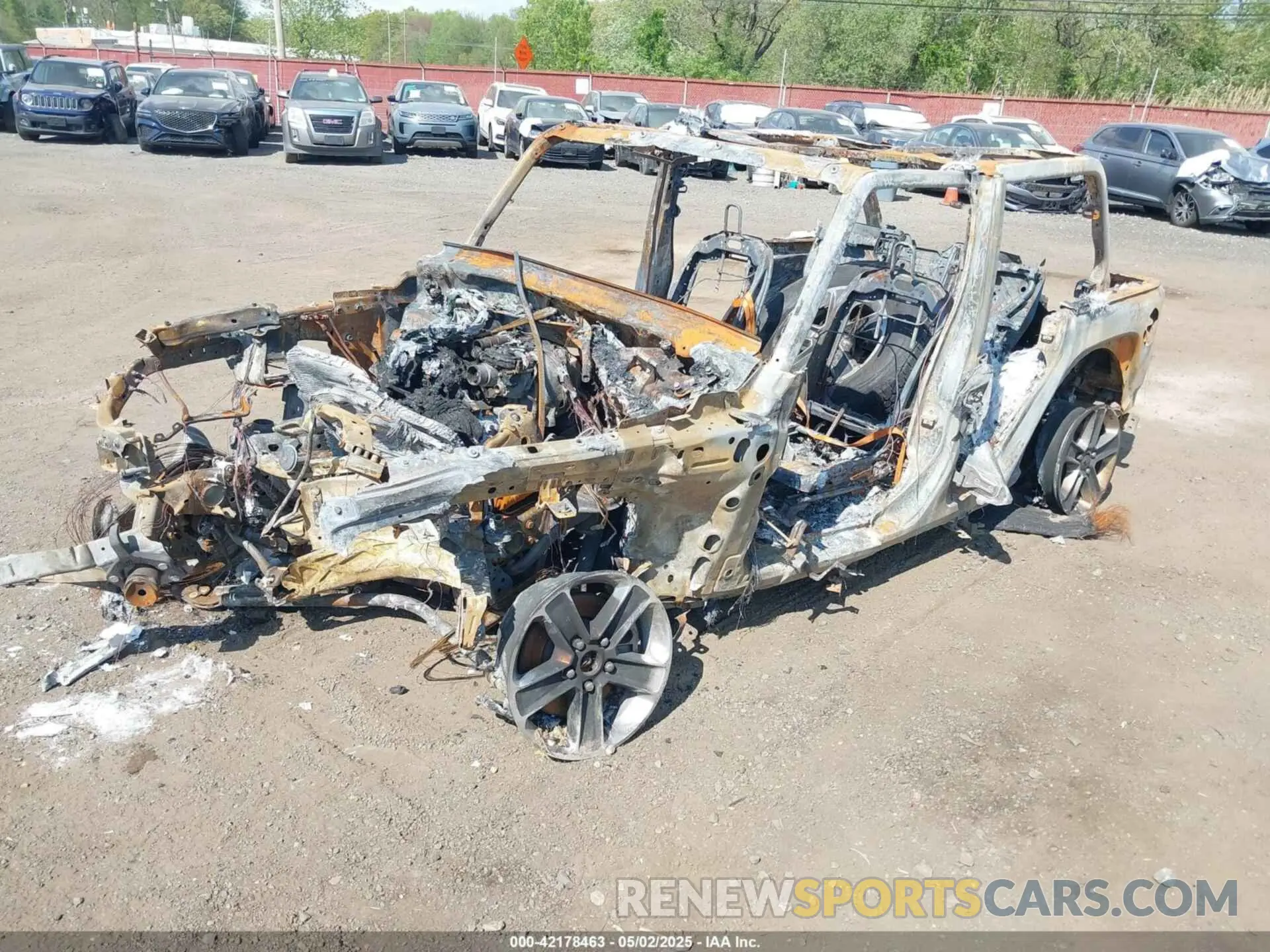 2 fotografías del automóvil dañado 1C4HJXEN8MW788168 JEEP WRANGLER UNLIMITED 2021