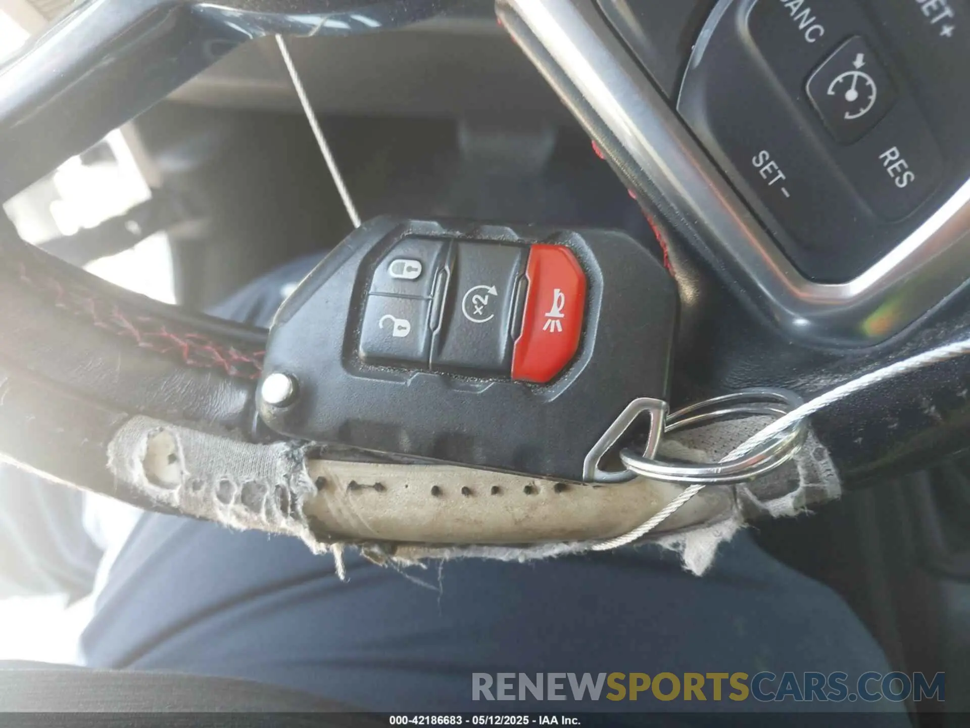 11 fotografías del automóvil dañado 1C4HJXFG5MW586842 JEEP WRANGLER UNLIMITED 2021