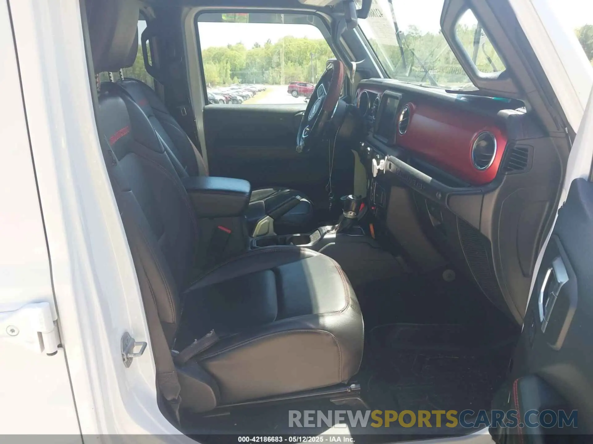 5 fotografías del automóvil dañado 1C4HJXFG5MW586842 JEEP WRANGLER UNLIMITED 2021