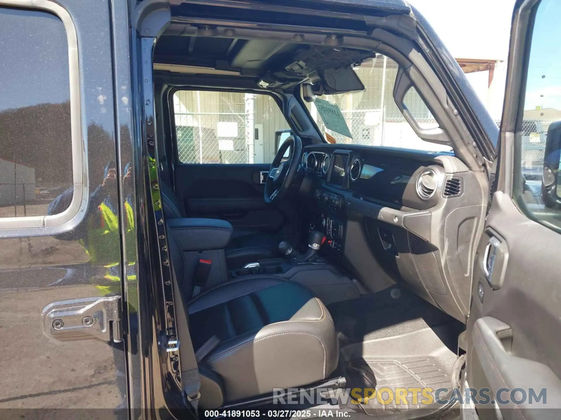 5 fotografías del automóvil dañado 1C4JJXSJ9MW752007 JEEP WRANGLER UNLIMITED 2021
