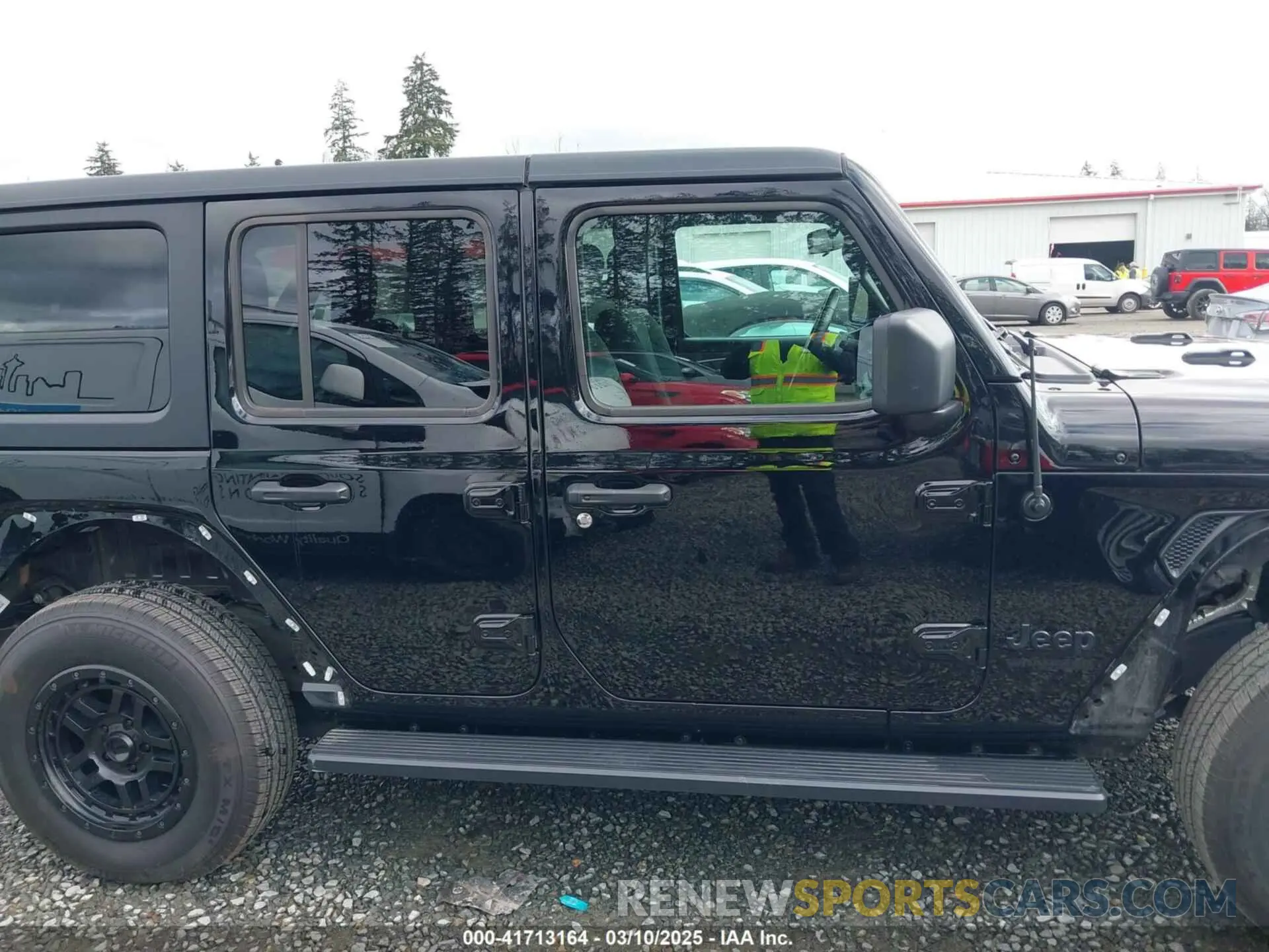 14 fotografías del automóvil dañado 1C4HJXDG1NW133757 JEEP WRANGLER UNLIMITED 2022
