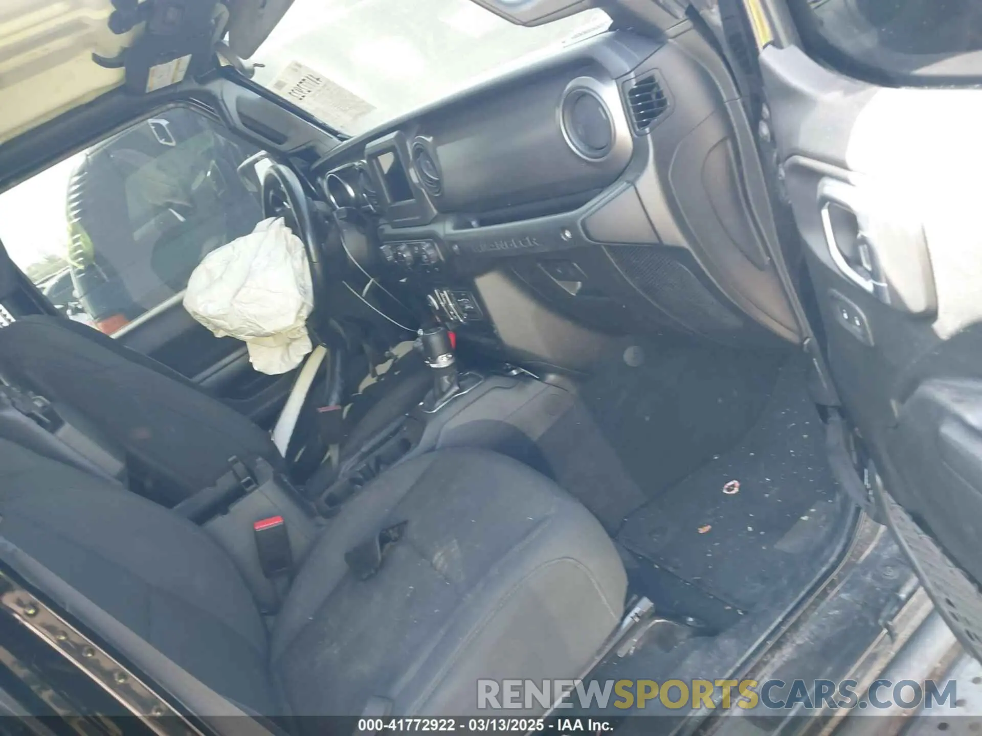 5 fotografías del automóvil dañado 1C4HJXDG5NW180130 JEEP WRANGLER UNLIMITED 2022