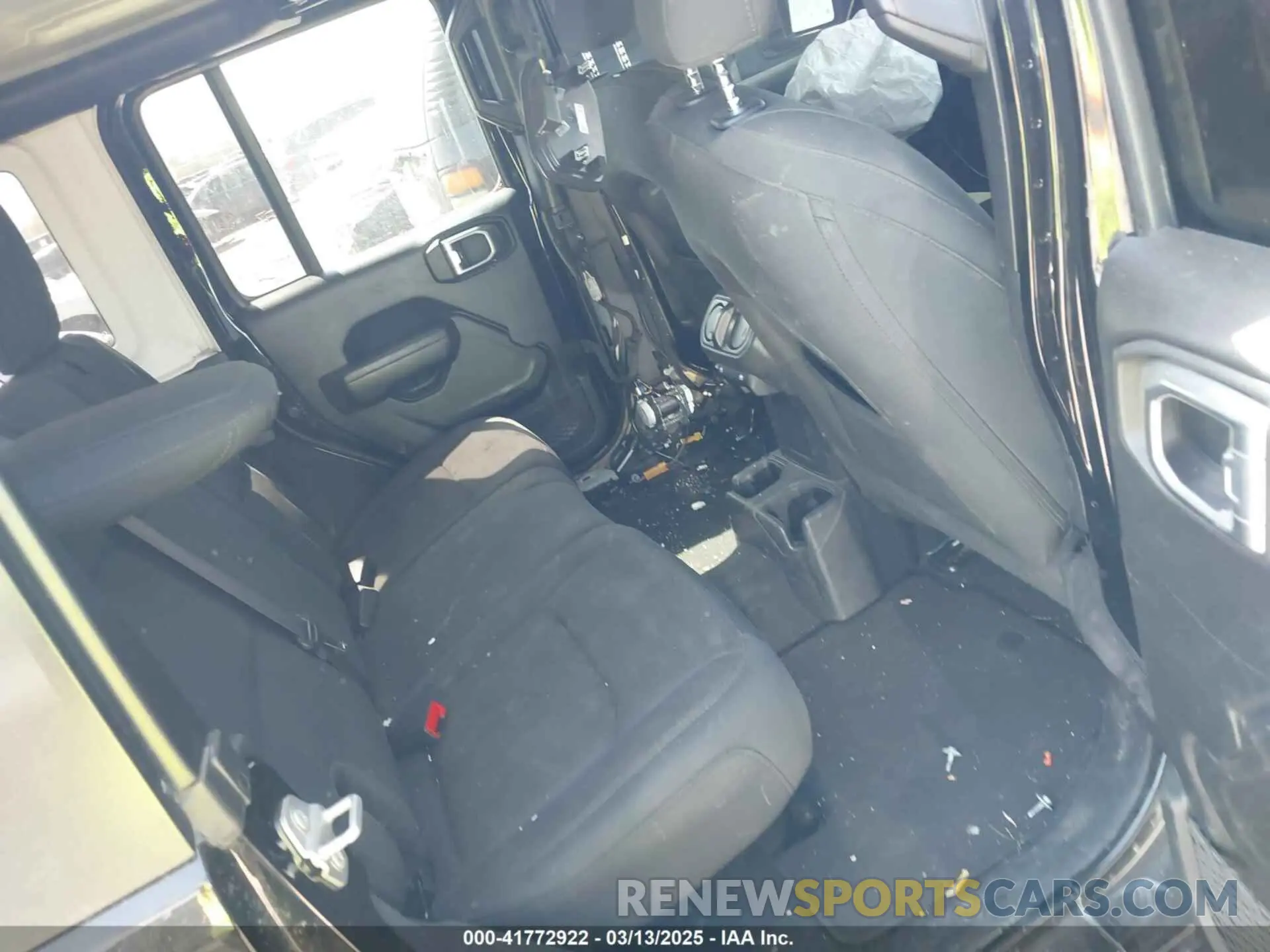8 fotografías del automóvil dañado 1C4HJXDG5NW180130 JEEP WRANGLER UNLIMITED 2022
