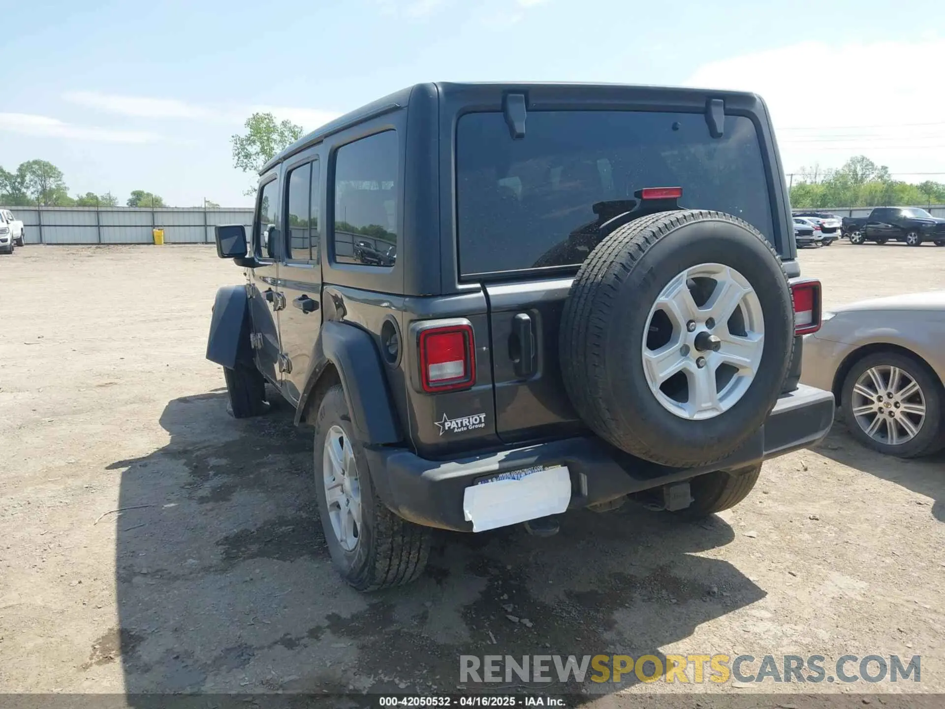 3 fotografías del automóvil dañado 1C4HJXDGXNW175635 JEEP WRANGLER UNLIMITED 2022