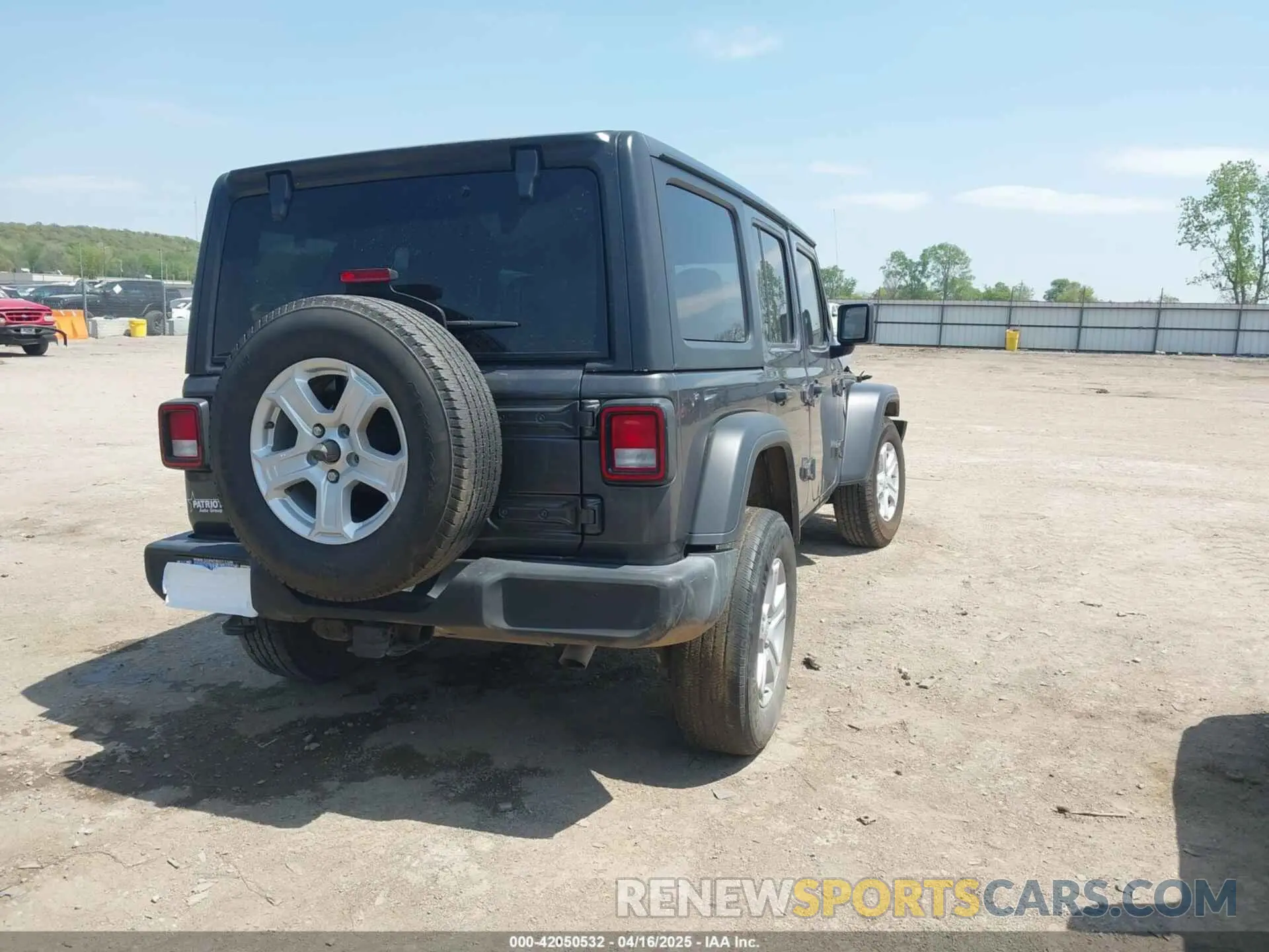 4 fotografías del automóvil dañado 1C4HJXDGXNW175635 JEEP WRANGLER UNLIMITED 2022