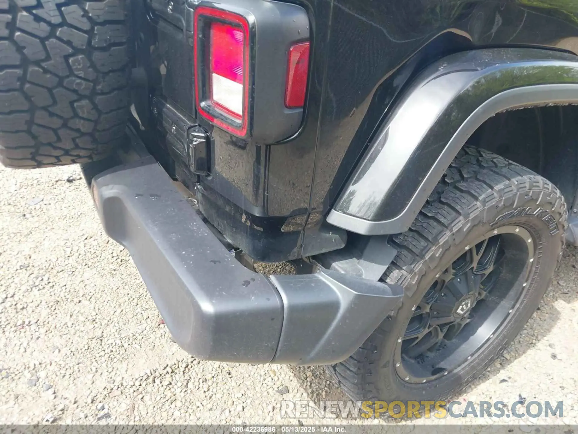 18 fotografías del automóvil dañado 1C4HJXEG6NW195167 JEEP WRANGLER UNLIMITED 2022